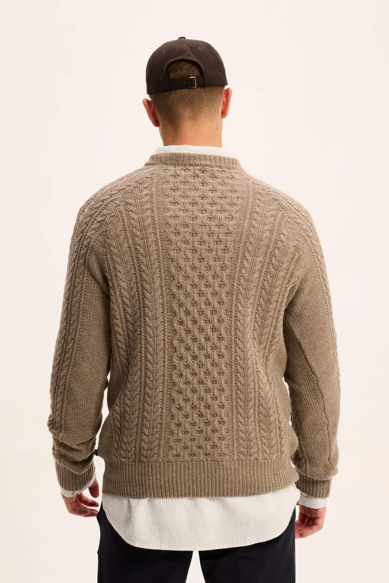 PATTERN SWEATER - MID BROWN