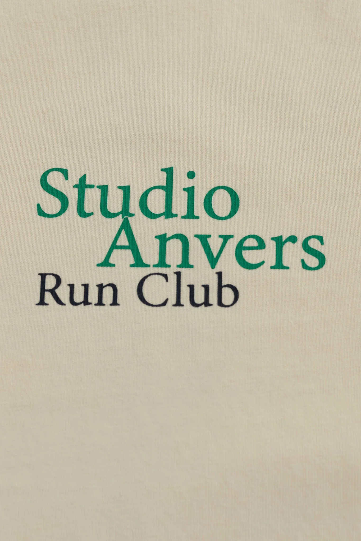 RUNNING ON LOVE T-SHIRT - WHITECAP GRAY