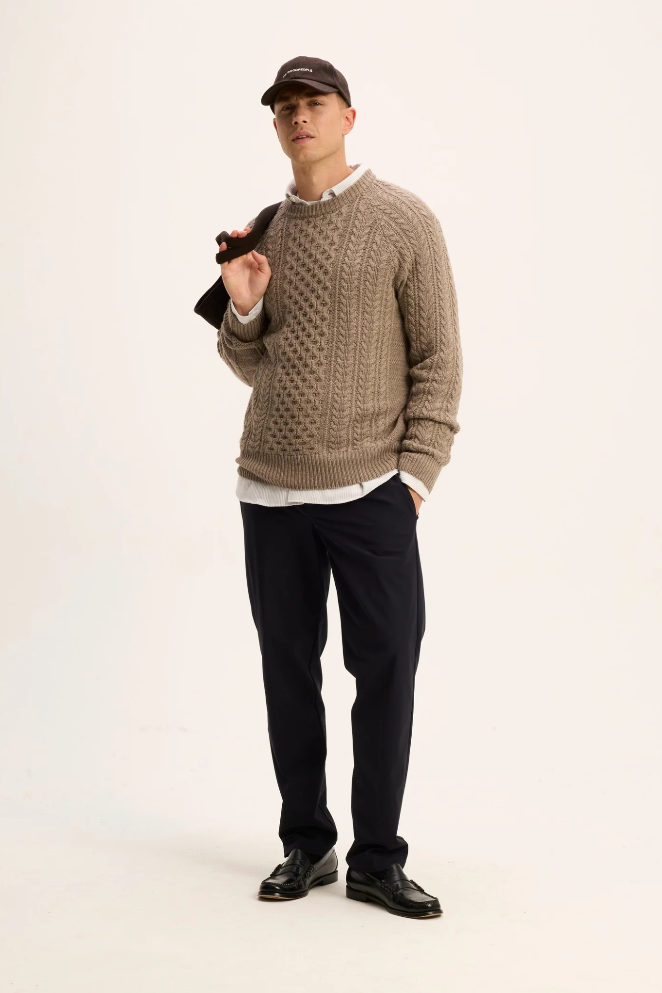 PATTERN SWEATER - MID BROWN