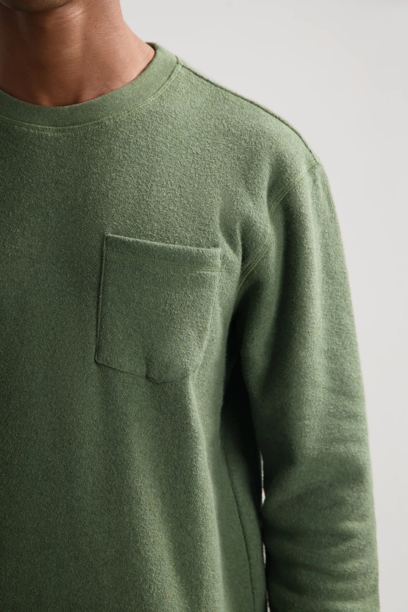 DAMIEN CREWNECK - LT. ARMY