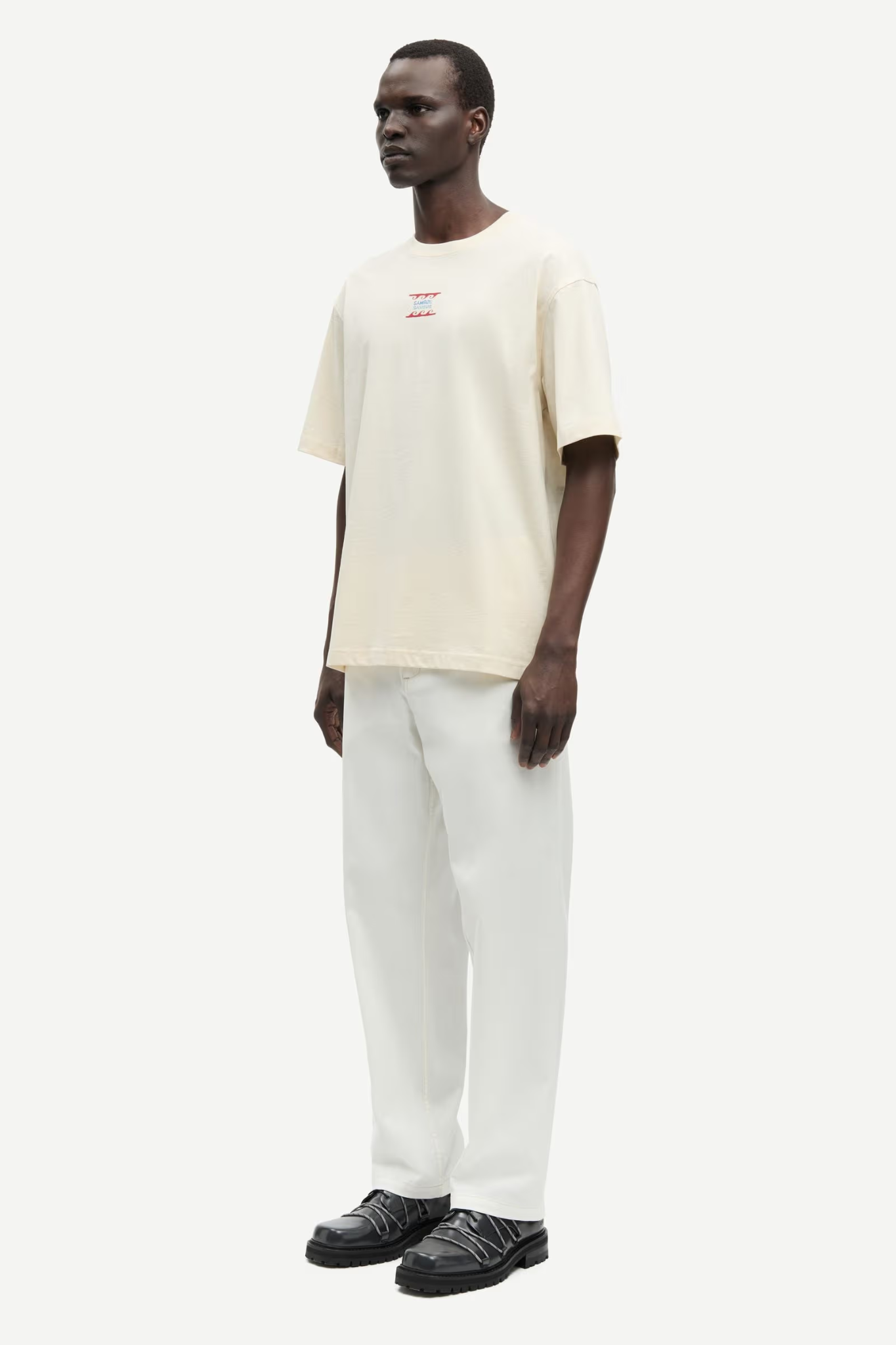 GERGEI T-SHIRT - NEUTRAL LEISURE