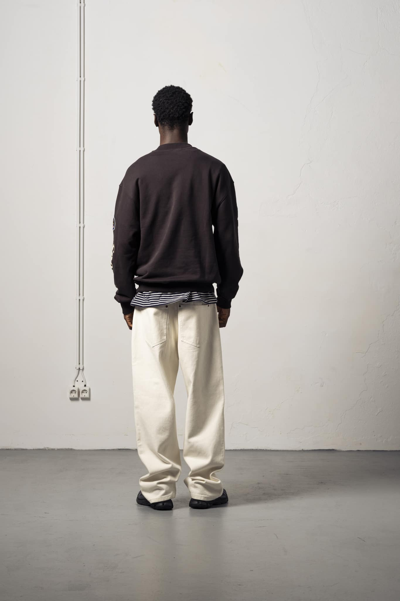 MULTIPATCHES PREMIUM CREWNECK - BLACK