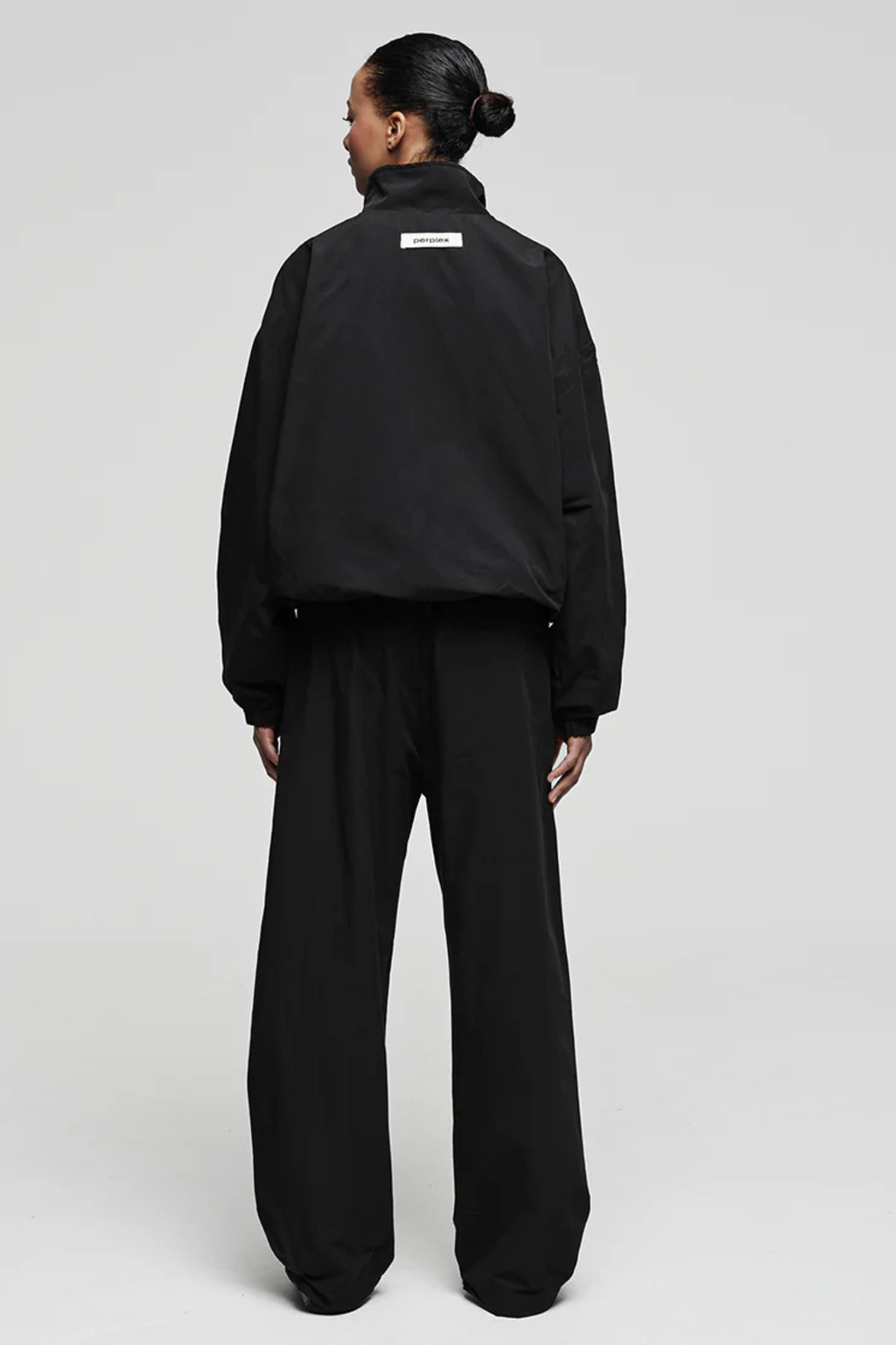 CORE JACKET - BLACK