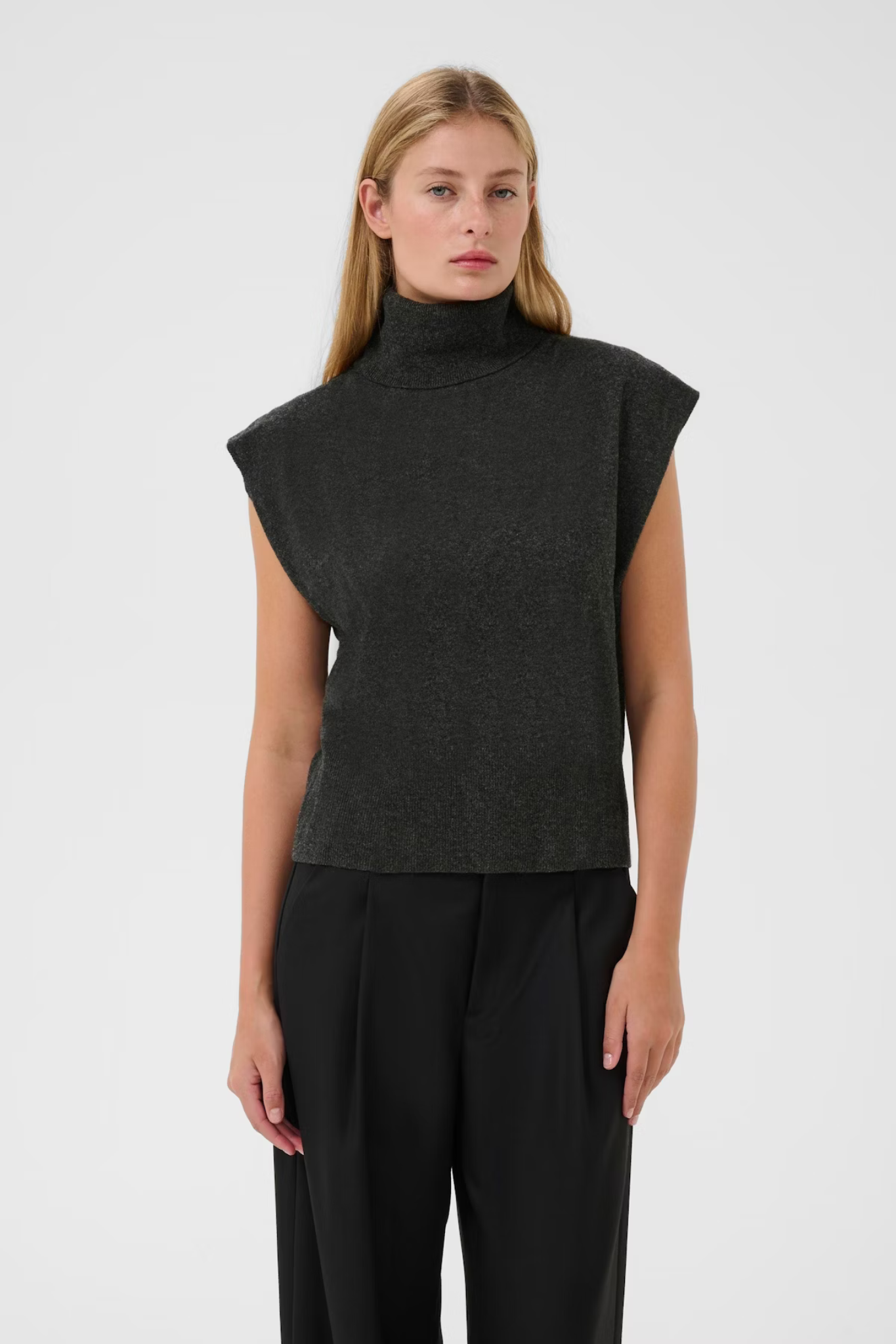 MANZI WAISTCOAT - DEEP GRAPHITE MEL
