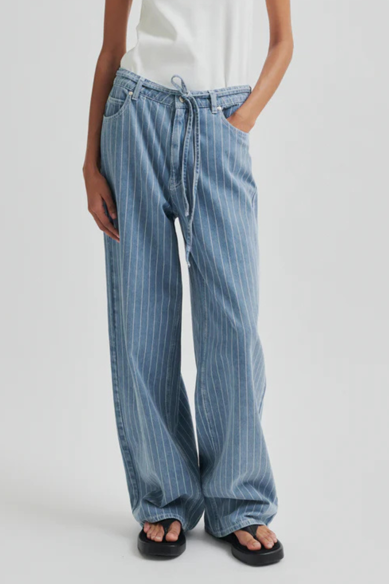 LAYNE JEANS - LIGHT BLUE DENIM