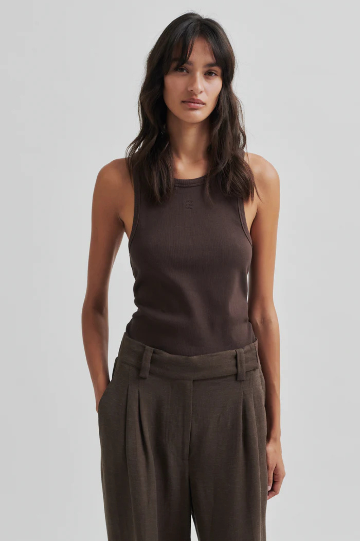 GELINA TANK TOP - CHOCOLATE BROWN