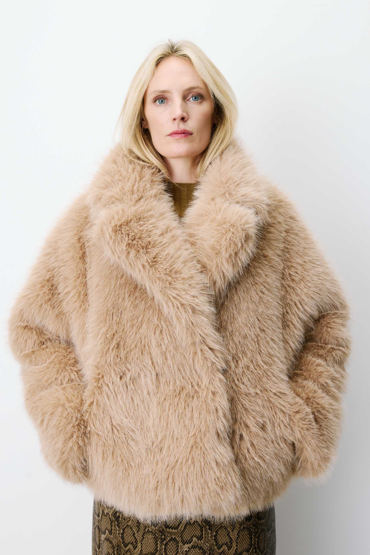 AMY COAT - BEIGE