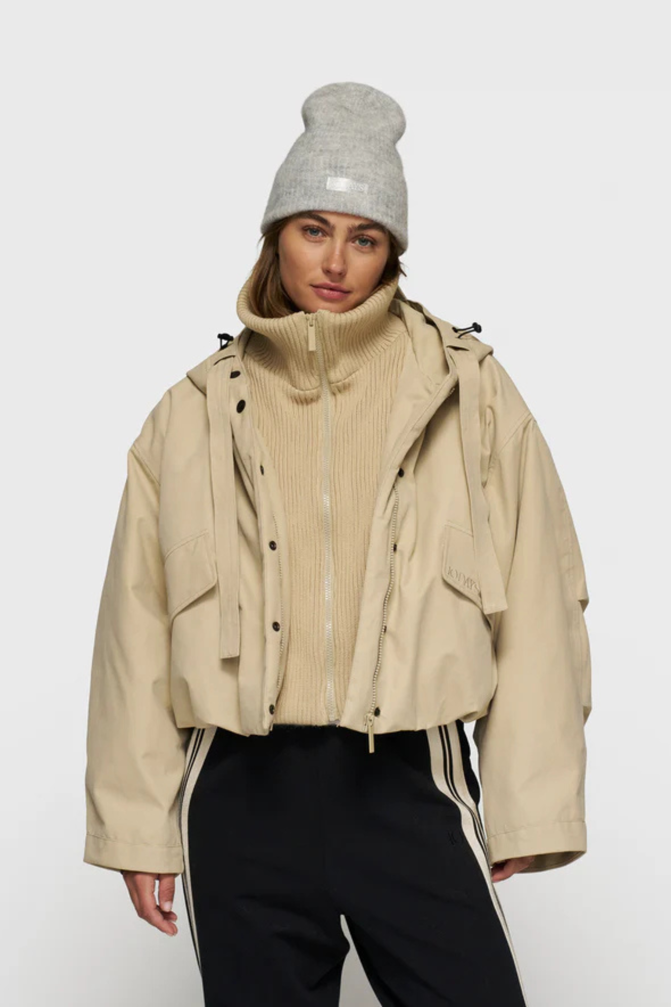 THE QUEEN PARKA JACKET - PURE SAND