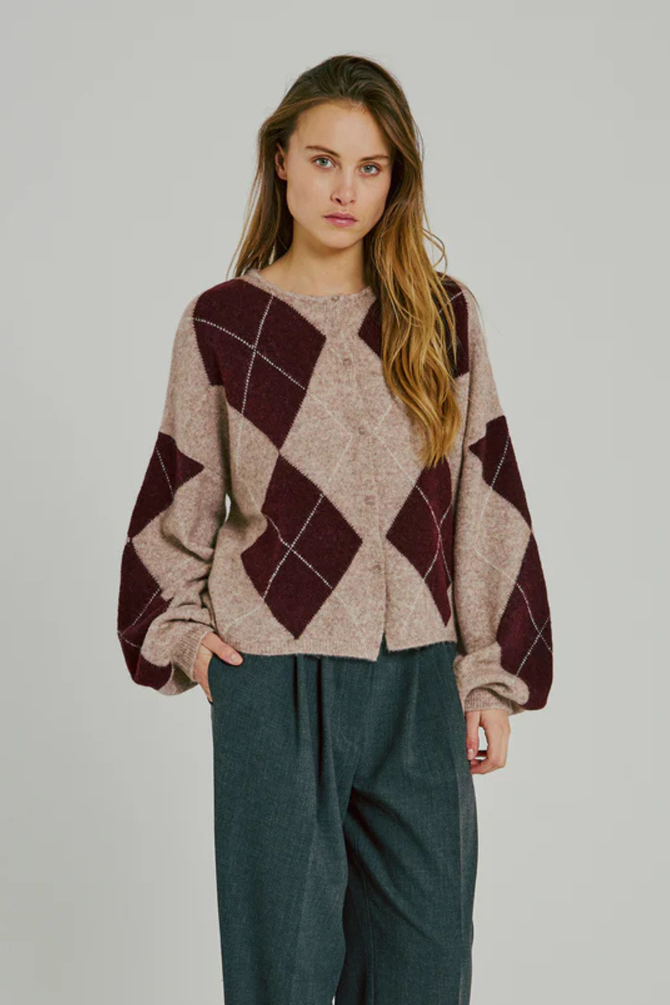 LOGAN KNIT CARDIGAN - BORDEAUX