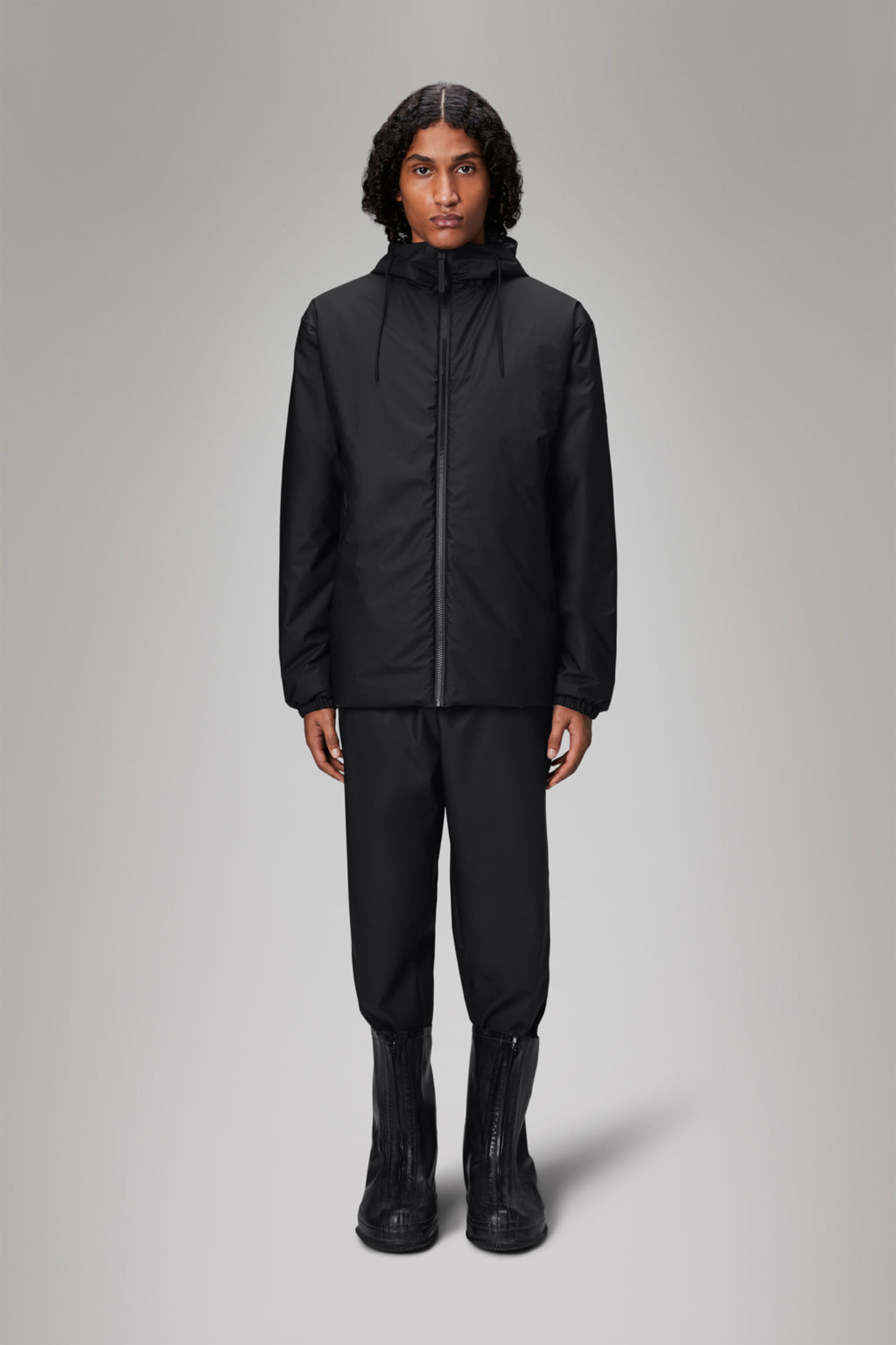 LOHJA INSULATED JACKET - BLACK