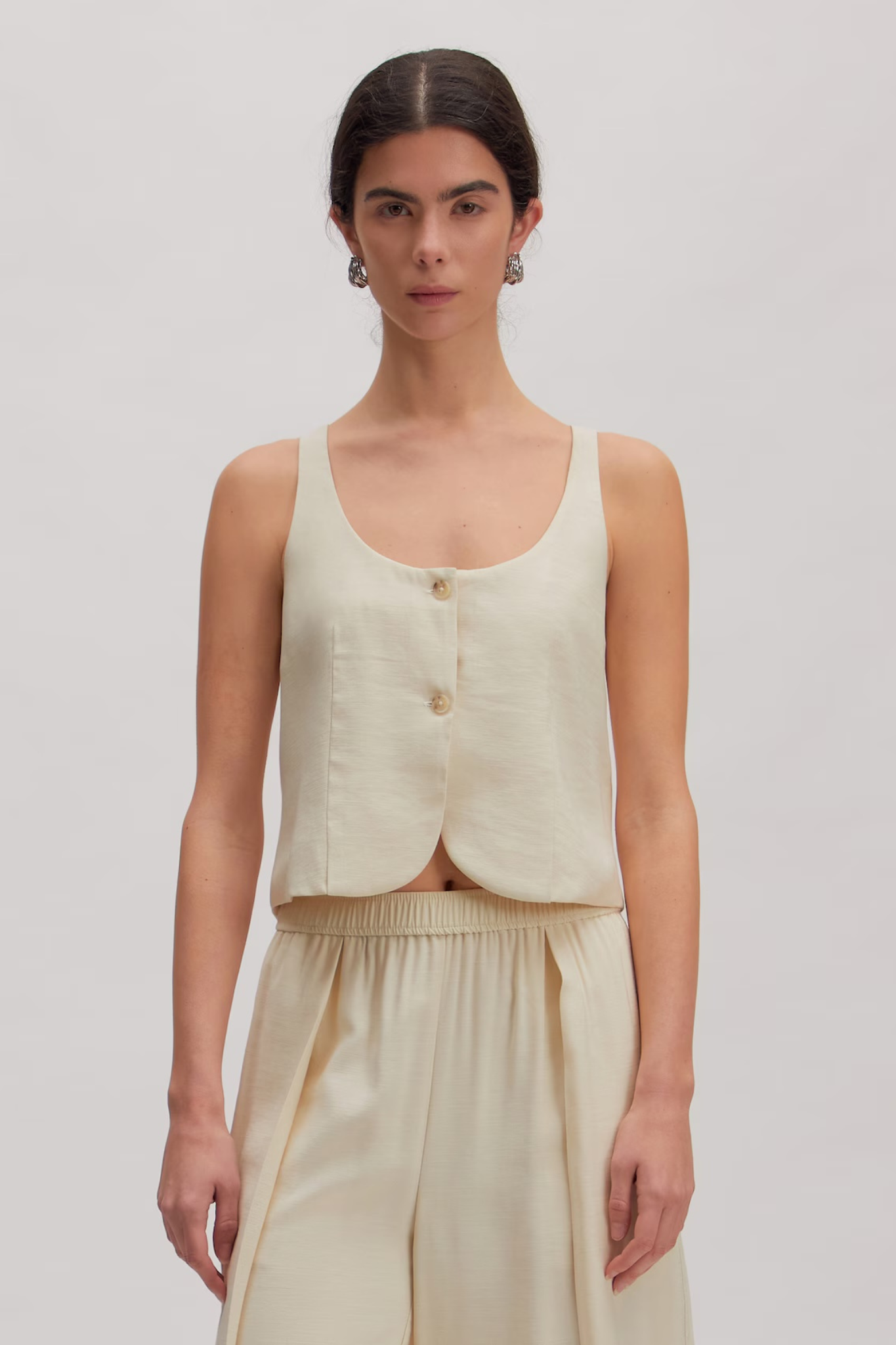 SIMONE TOP - ALMOND MILK