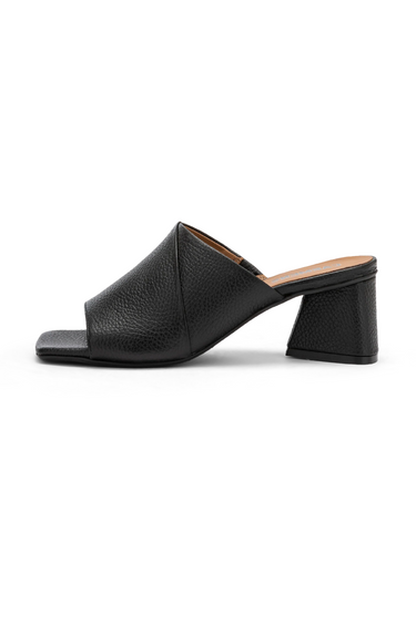 CARRY MULE SANDALS - BLACK