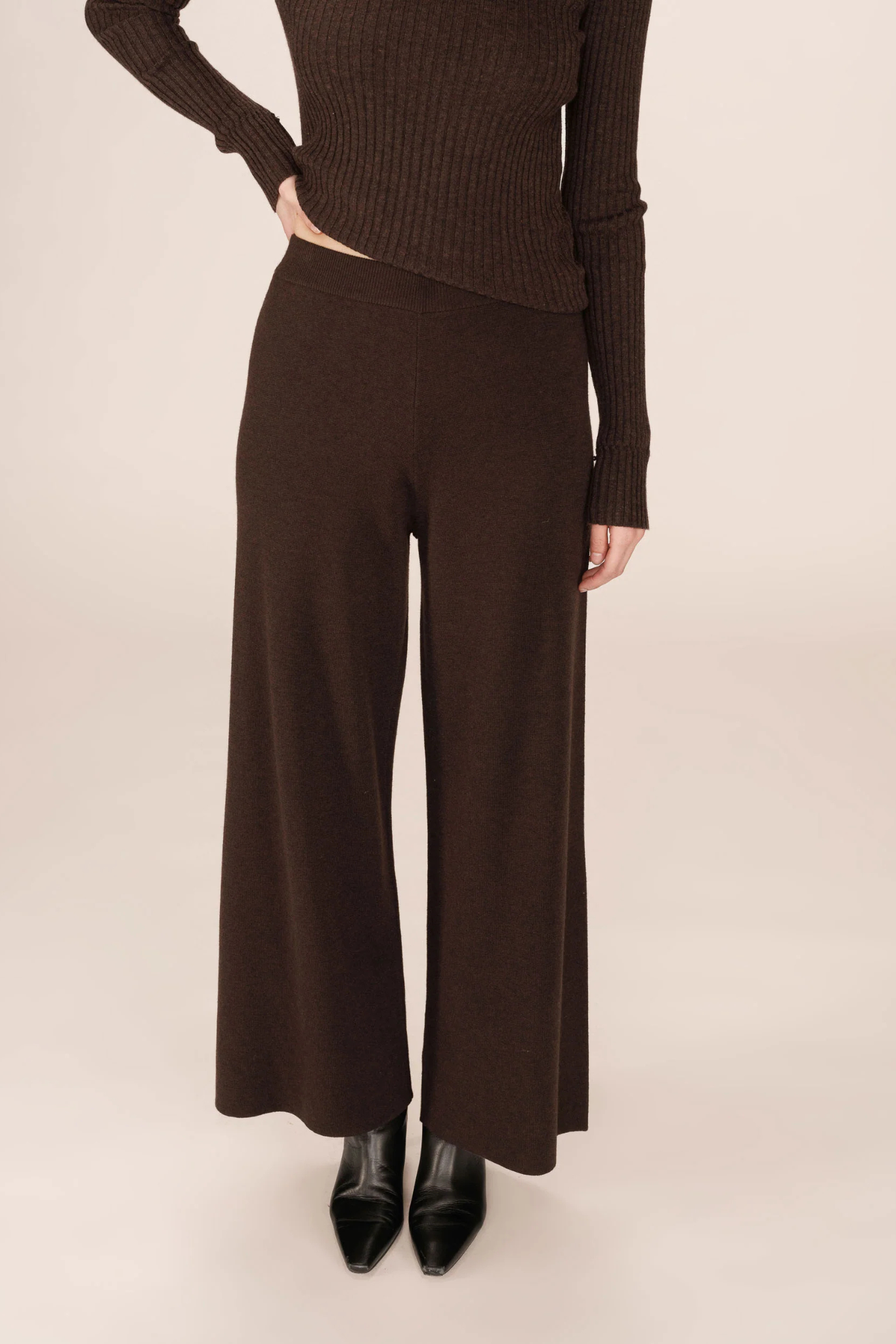 SAO KNIT PANTS - CHOCOLAT