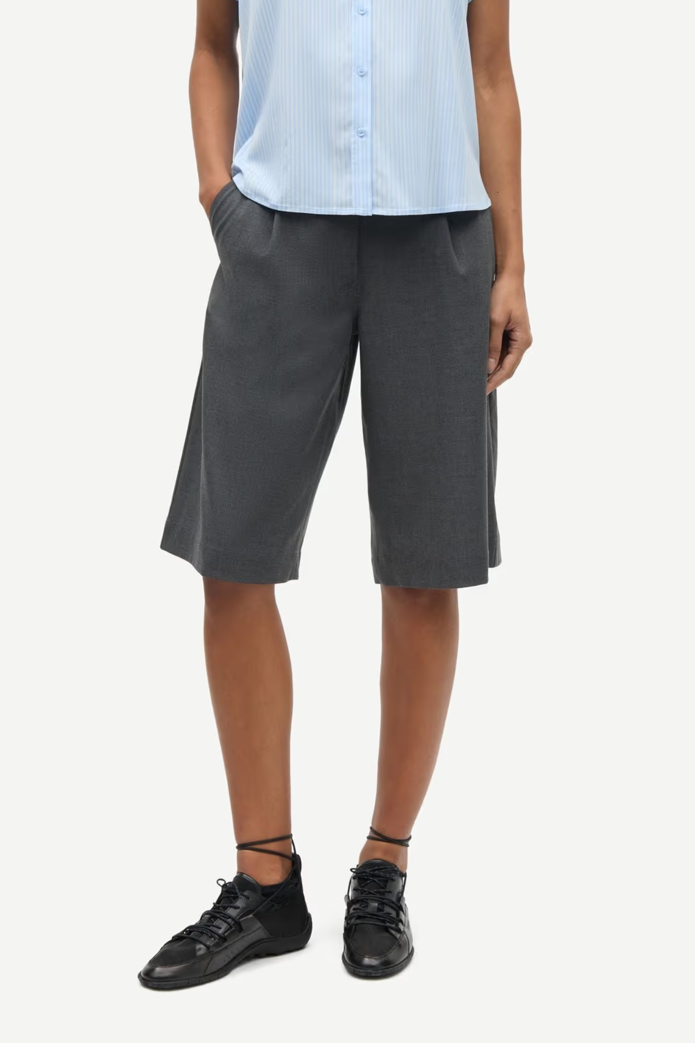 HARPER PLEAT SHORTS - BLUE SHADOW