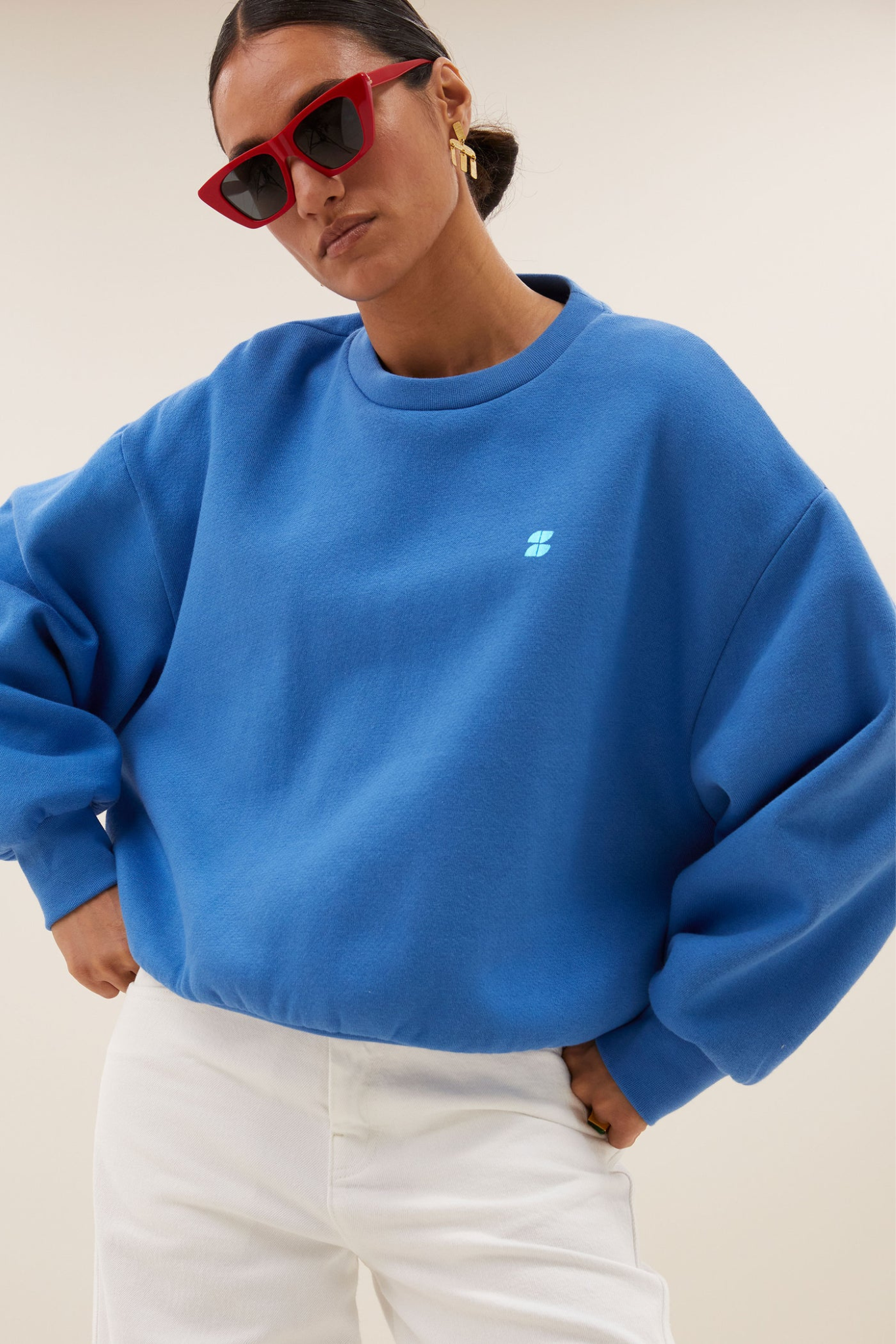 Model wearing the By-Bar bibi dancing sweater in queens blue. Front view