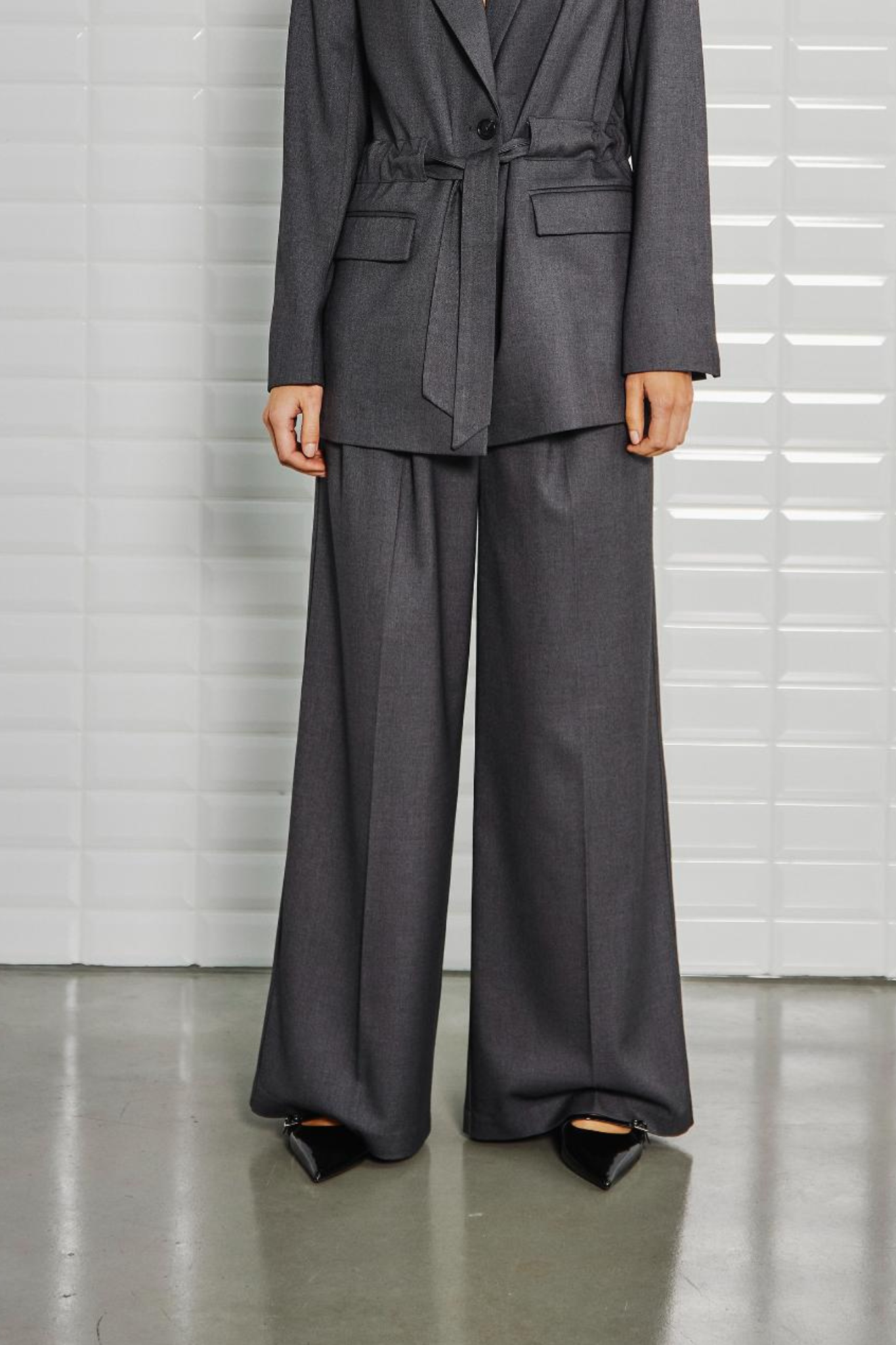 MAGNOLIA TAILORED PANTS - MIDNIGHT GREY
