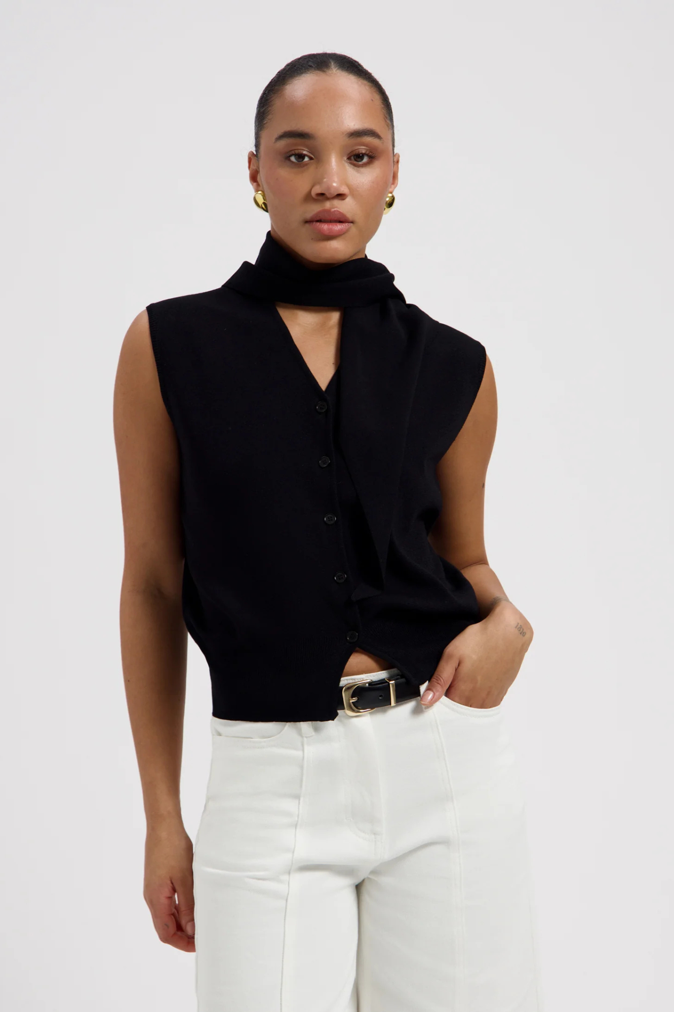 NIKA SCARF TOP - BLACK