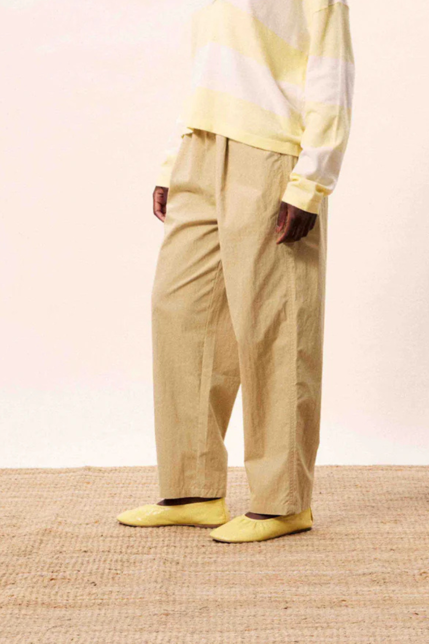NAIDA PANTS - BEIGE