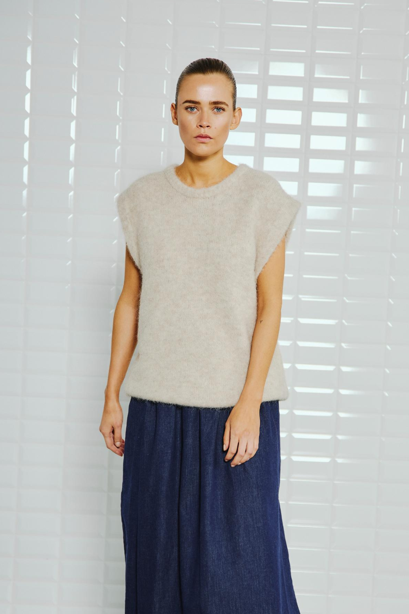 STELLA ALPACCA VEST  FROSTED ALMOND MELANGE