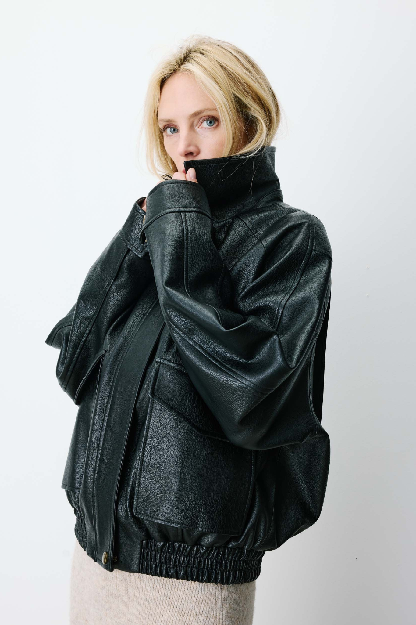 AXEL VESTE - BLACK