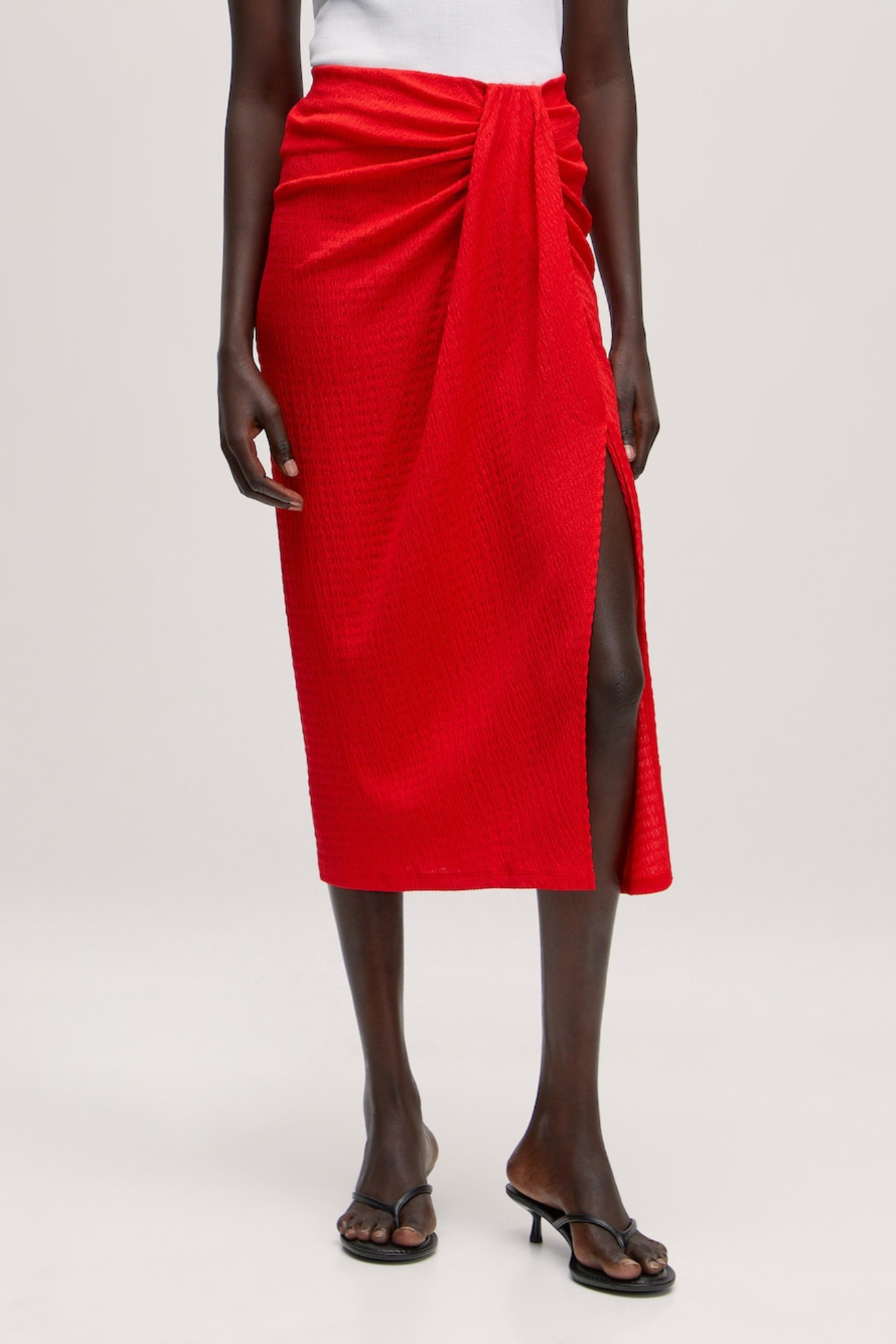 YOLA SKIRT - HIGH RISK RED