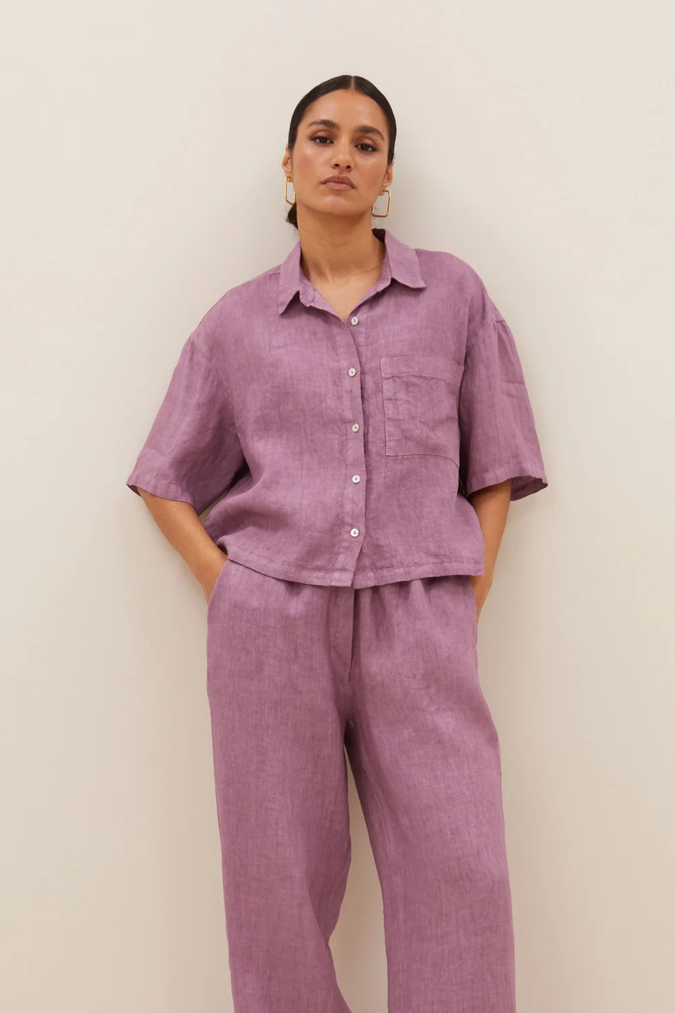 Model wearing the By-Bar cris linen blouse in lavender. Front view