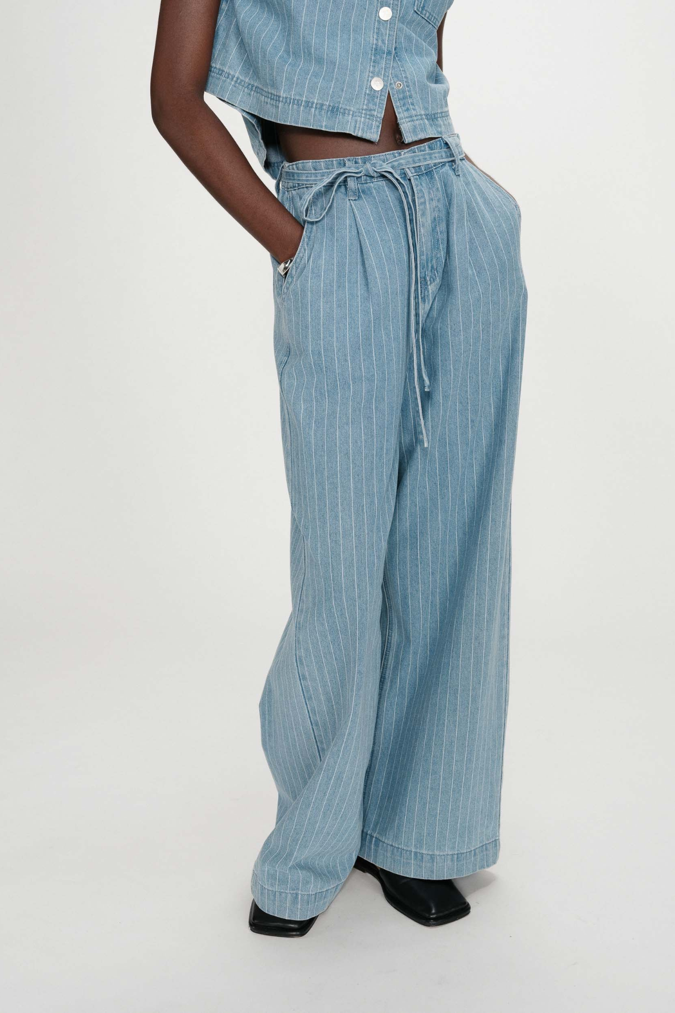 POMPON JEANS - STRIPED BLUE