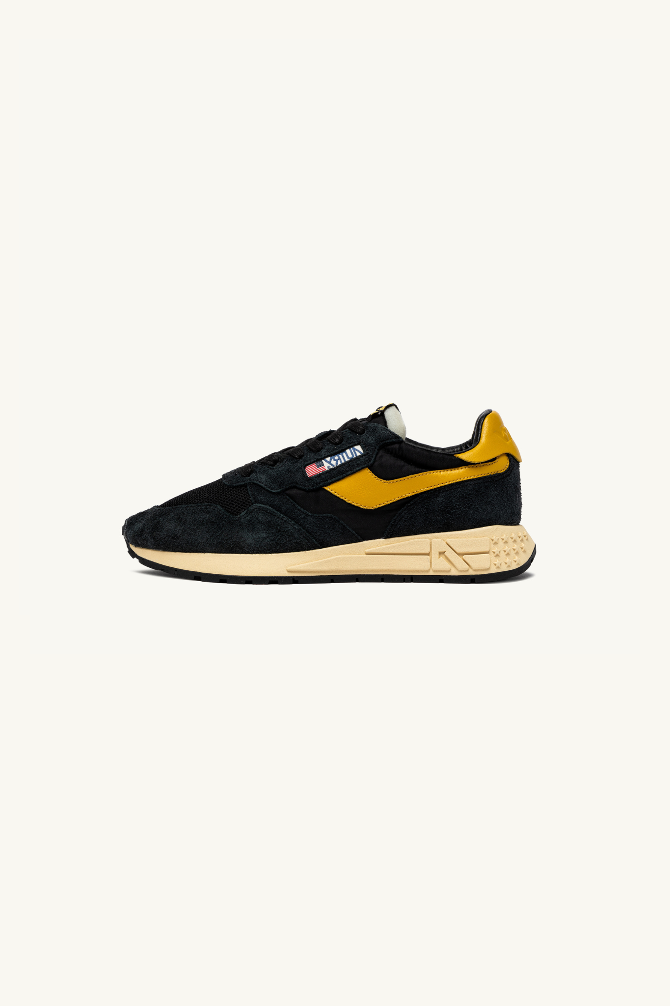 WWLM-UT21 - REELWIND LOW MEN SNEAKERS - SUEDE/NET BLACK/YELLOW