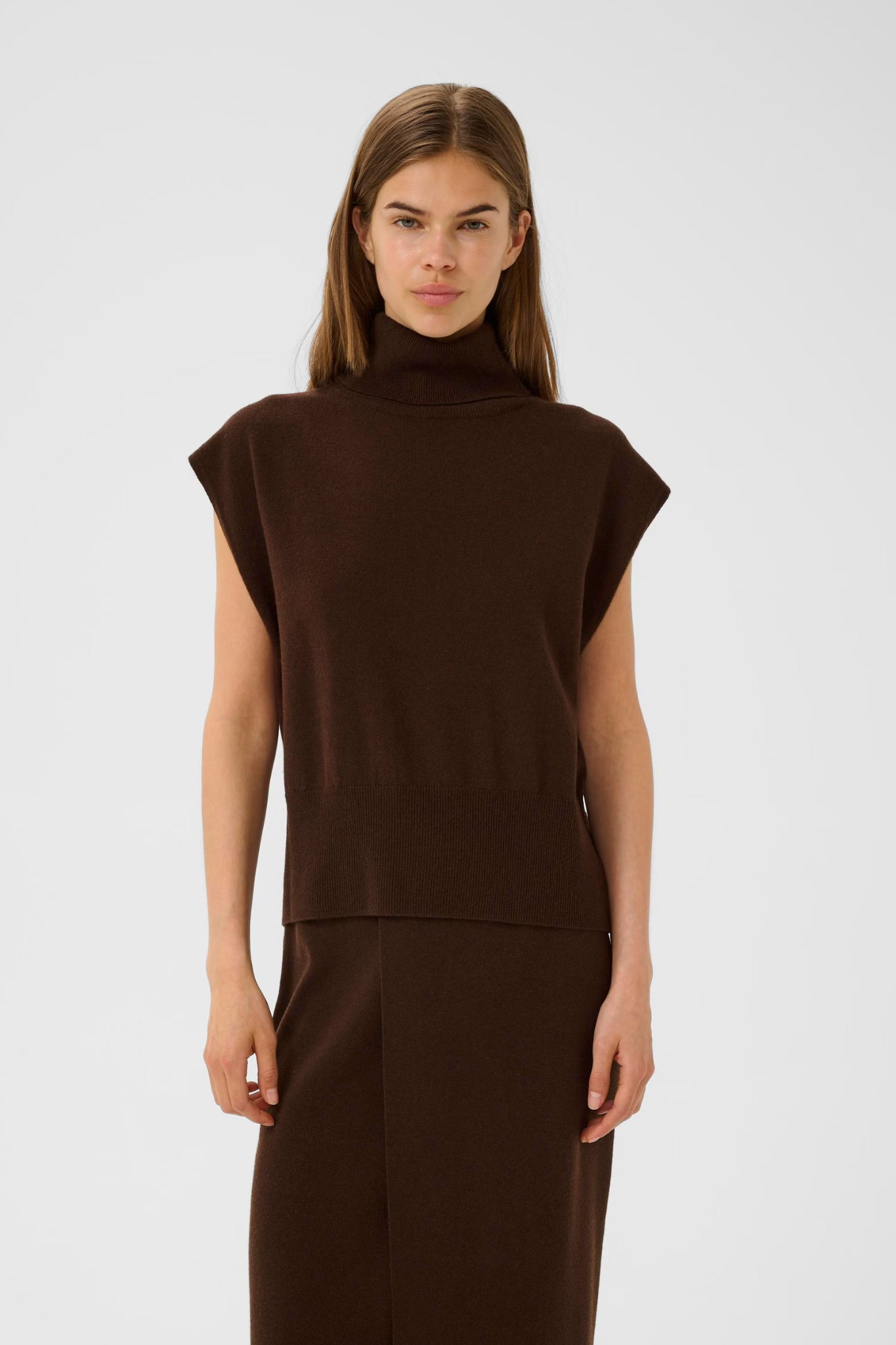 MANZI WAISTCOAT - DEEP BURNT BROWN