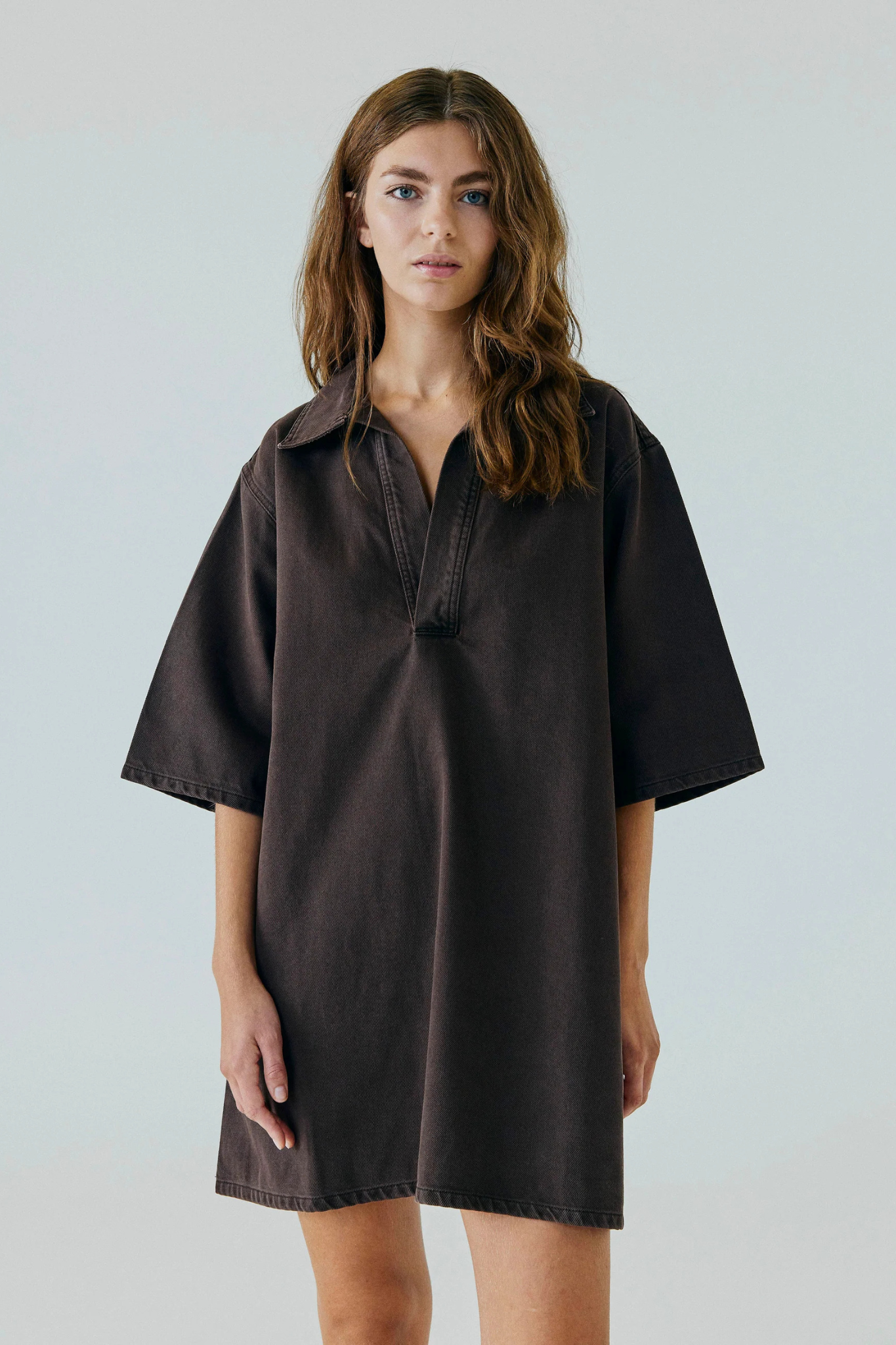 HANNALI V-NECK DENIM DRESS - BROWN WASHED