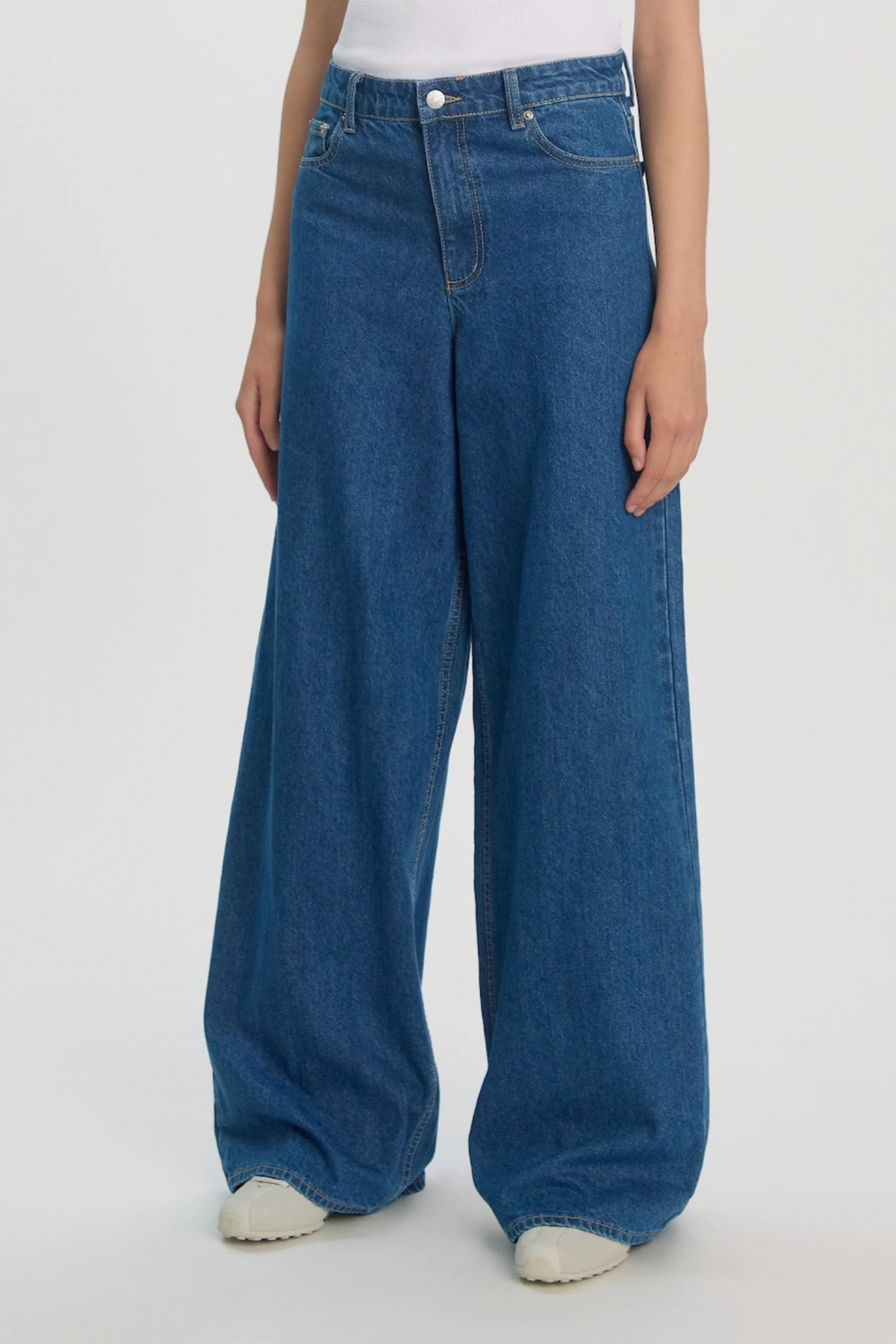 FIENE JEANS - BRIGHT BLUE