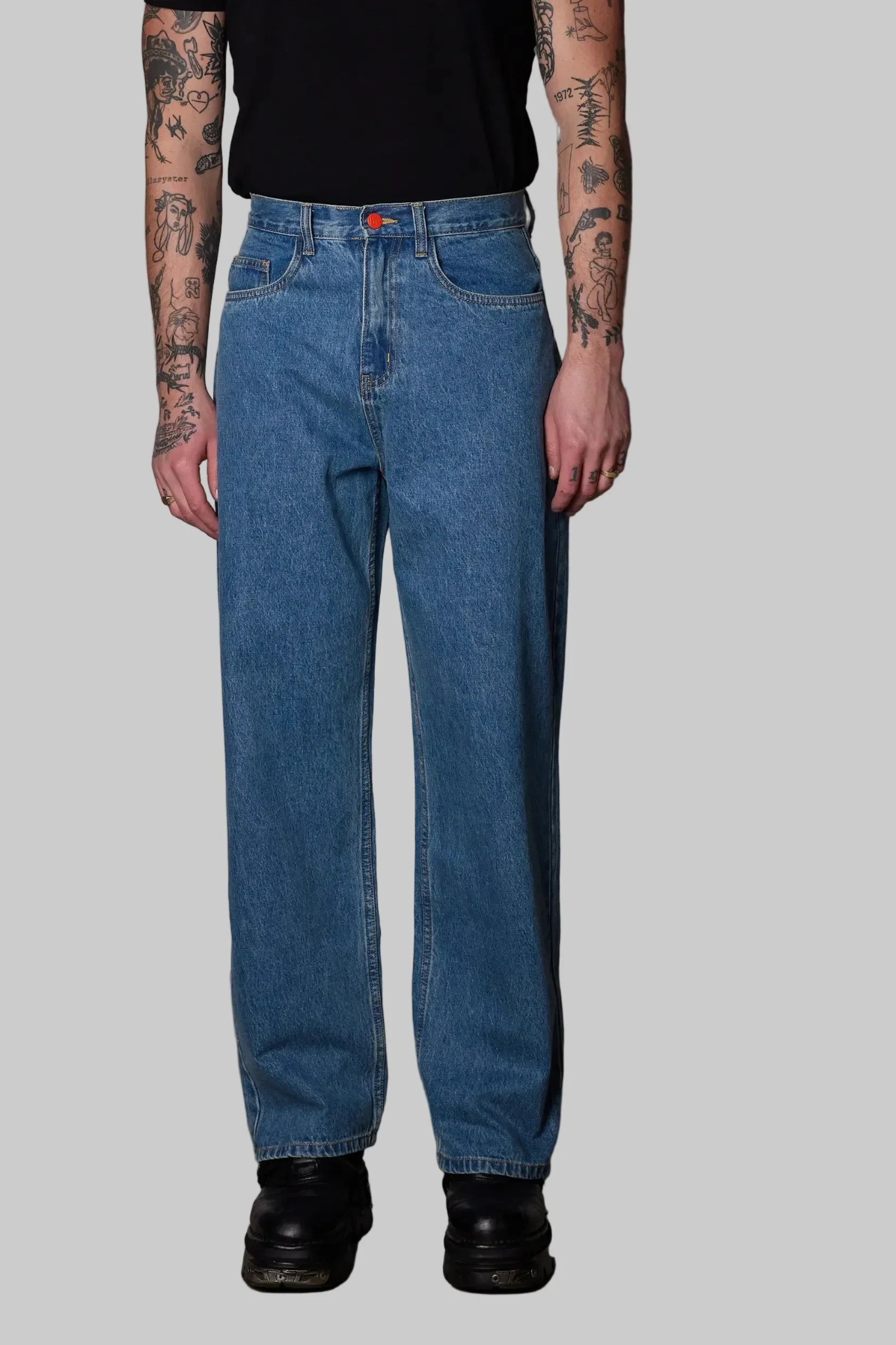 SUPER LOOSE JEANS - MEDIUM BLUE DENIM