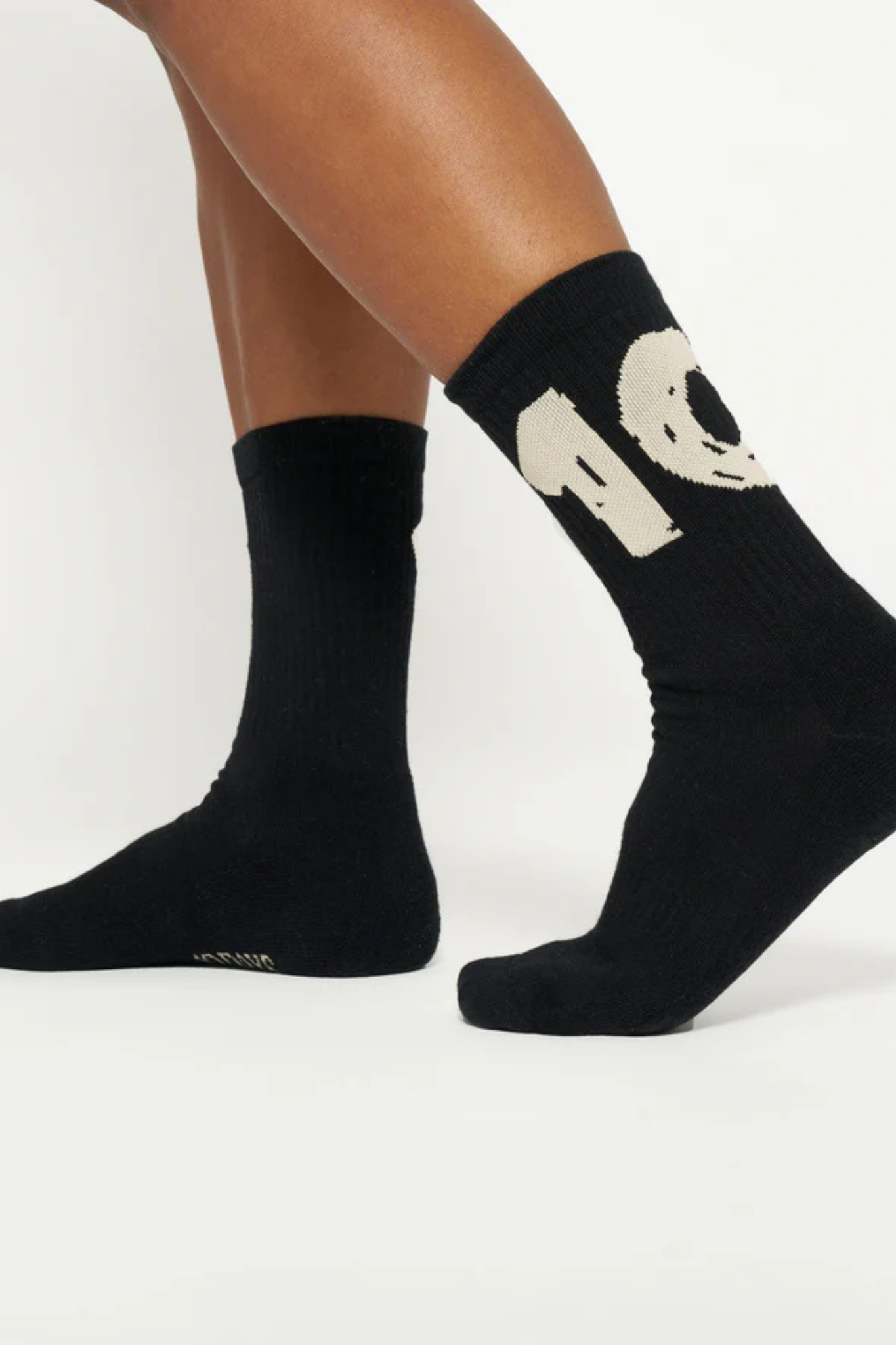 10DAYS socks in black. Side view