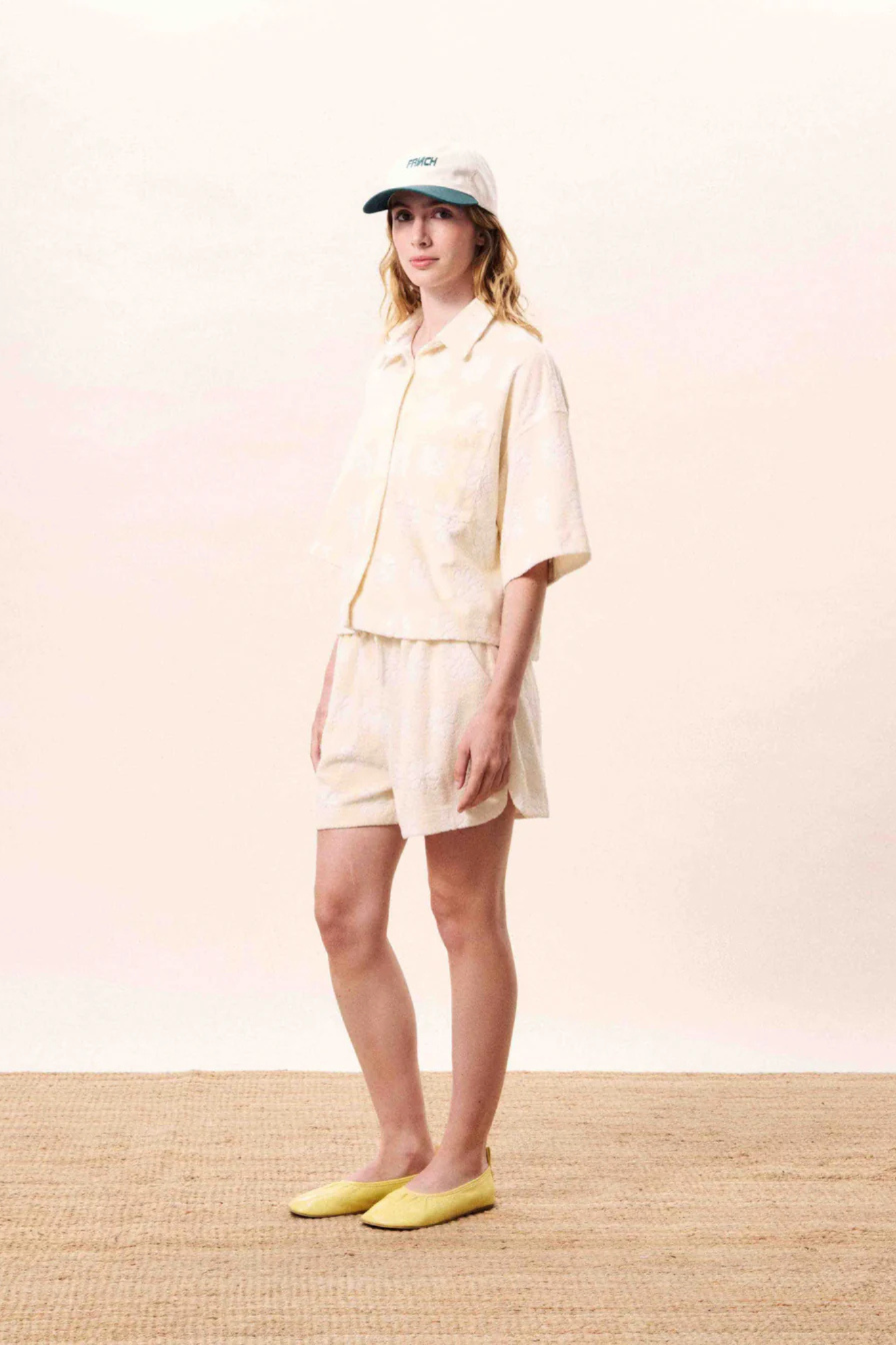 VAELIA SHORTS - CREME