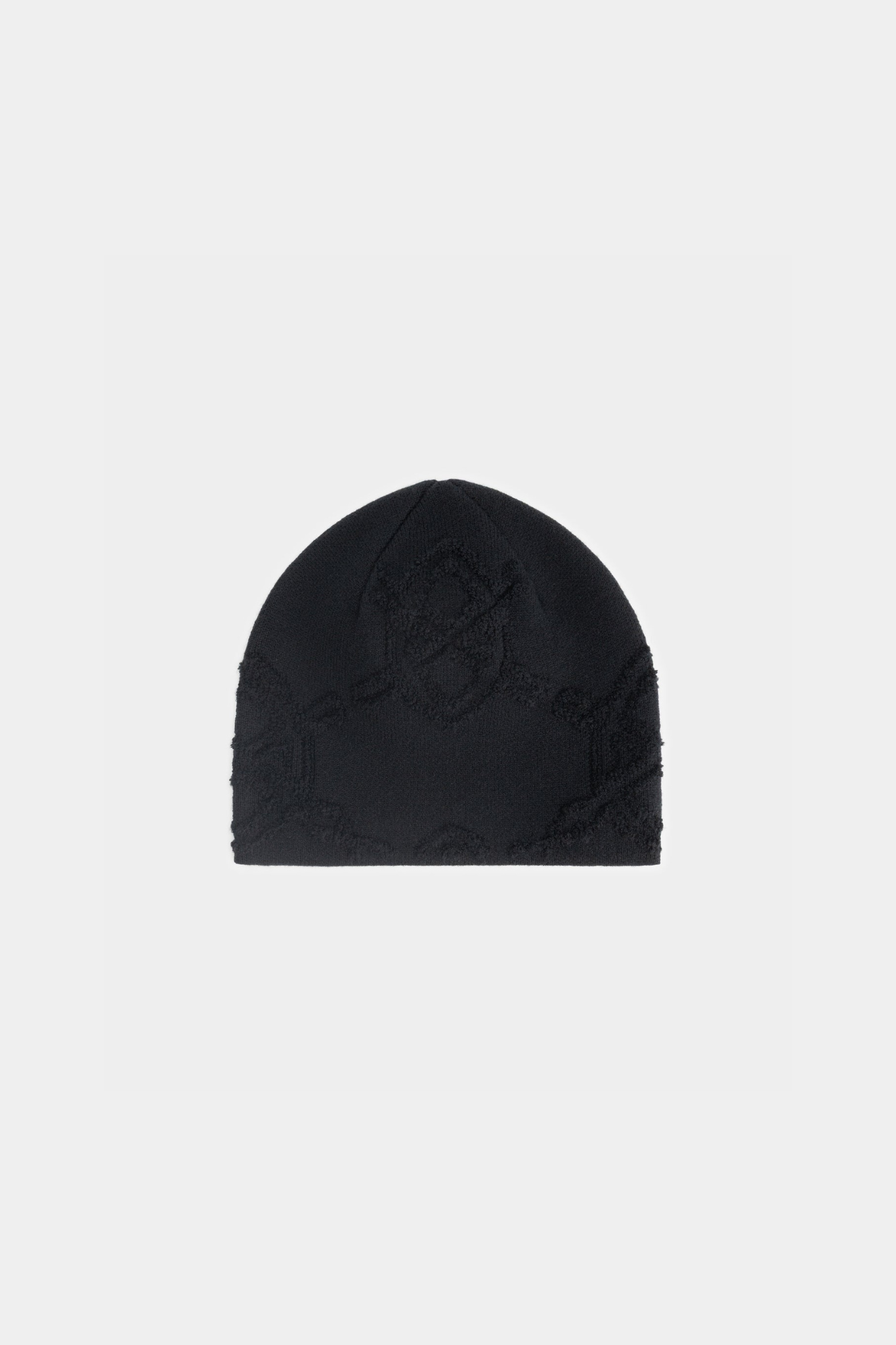 TEXTURED SHIELD SKULL CAP BEANIE - BLACK