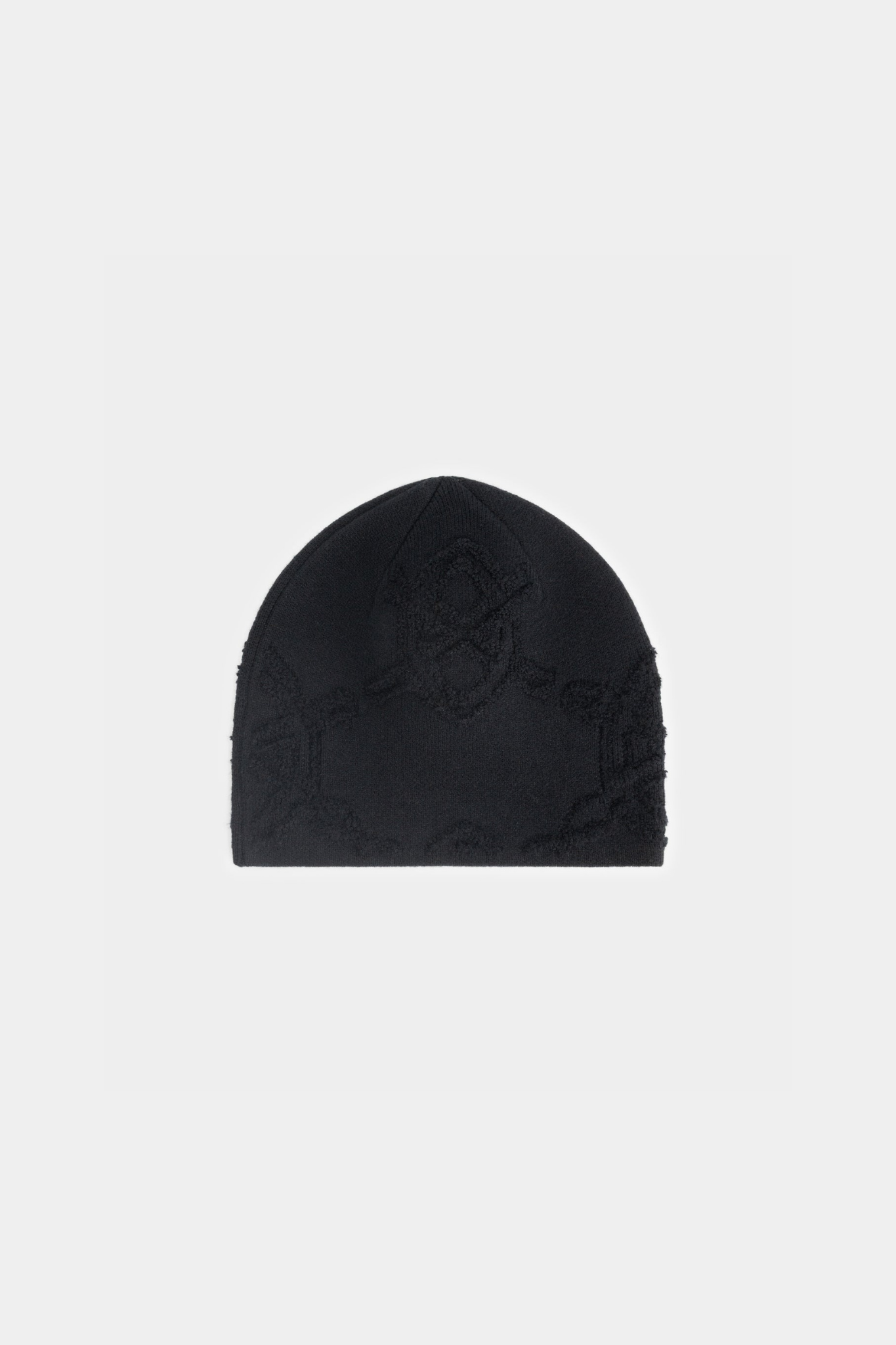 TEXTURED SHIELD SKULL CAP BEANIE - BLACK