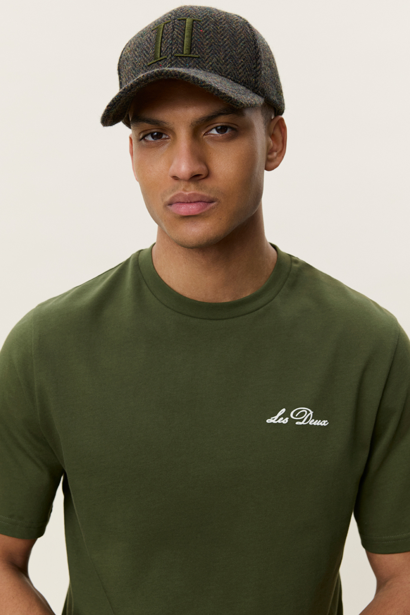 SIGNATURE PRINT T-SHIRT - RIFLE GREEN