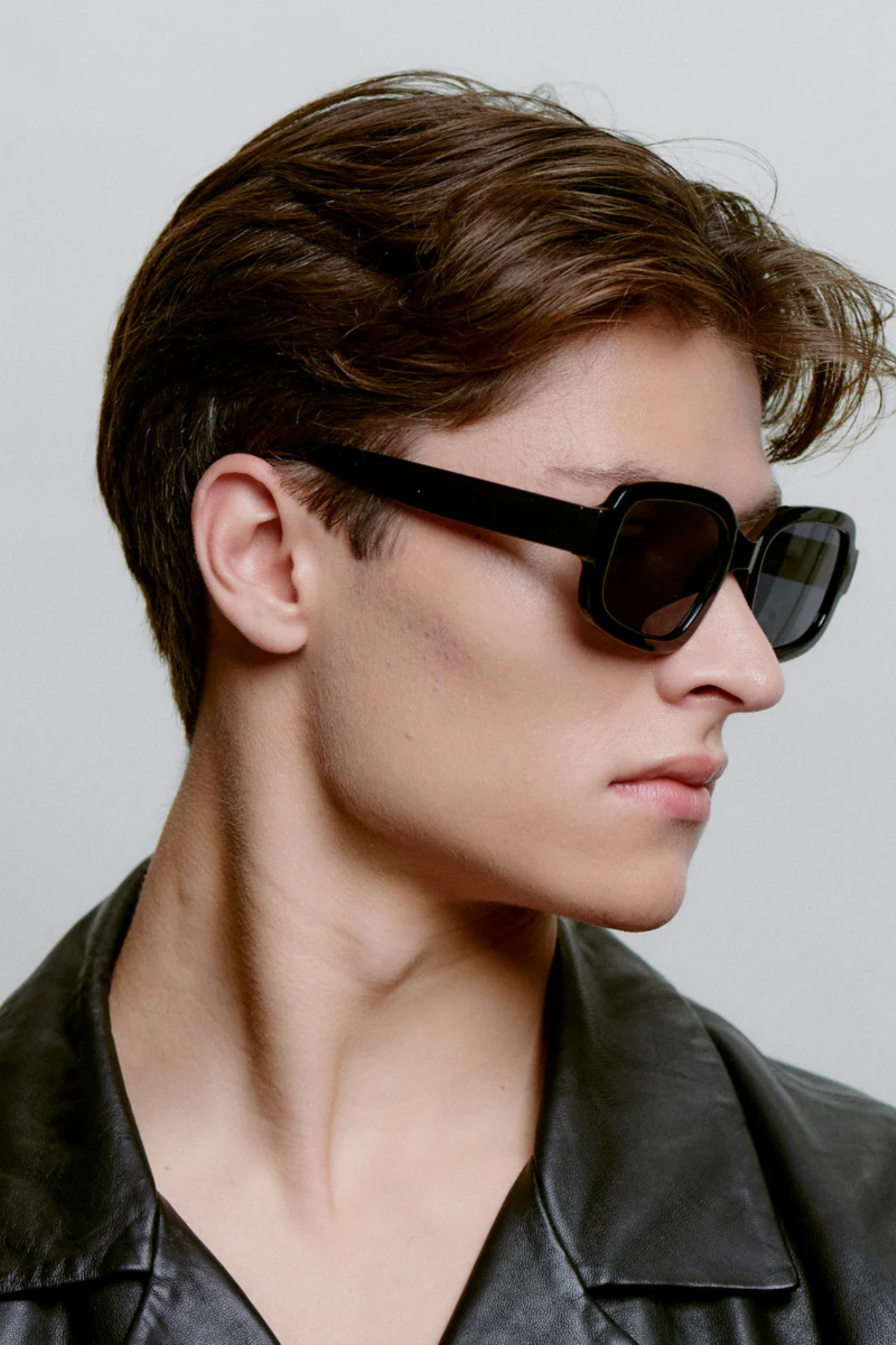 PLUTO SUNGLASSES - BLACK
