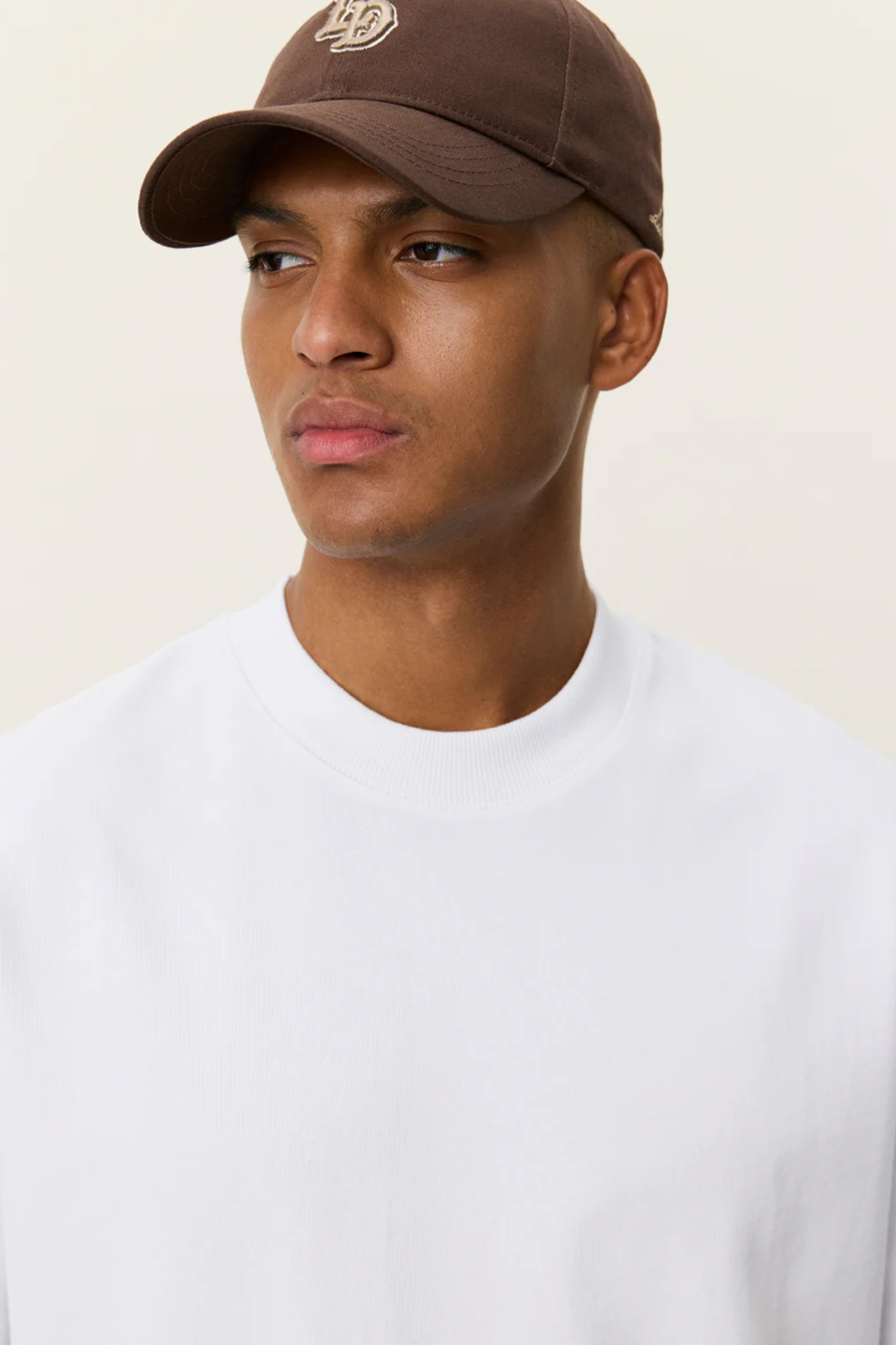 CARL T-SHIRT - WHITE