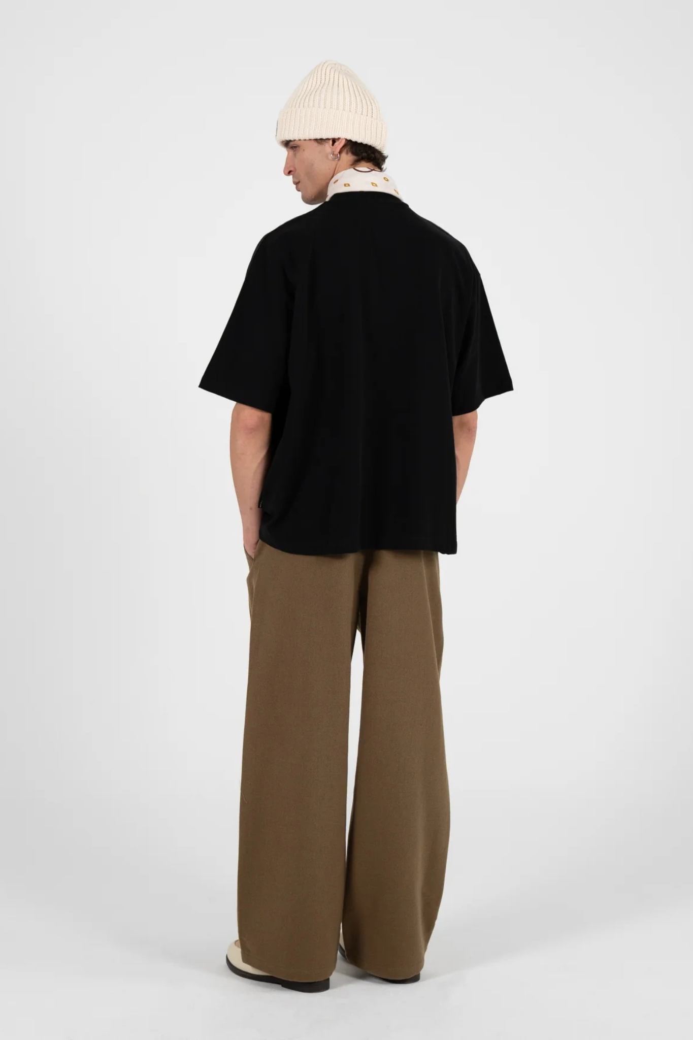 OVERSIZED T-SHIRT - BLACK