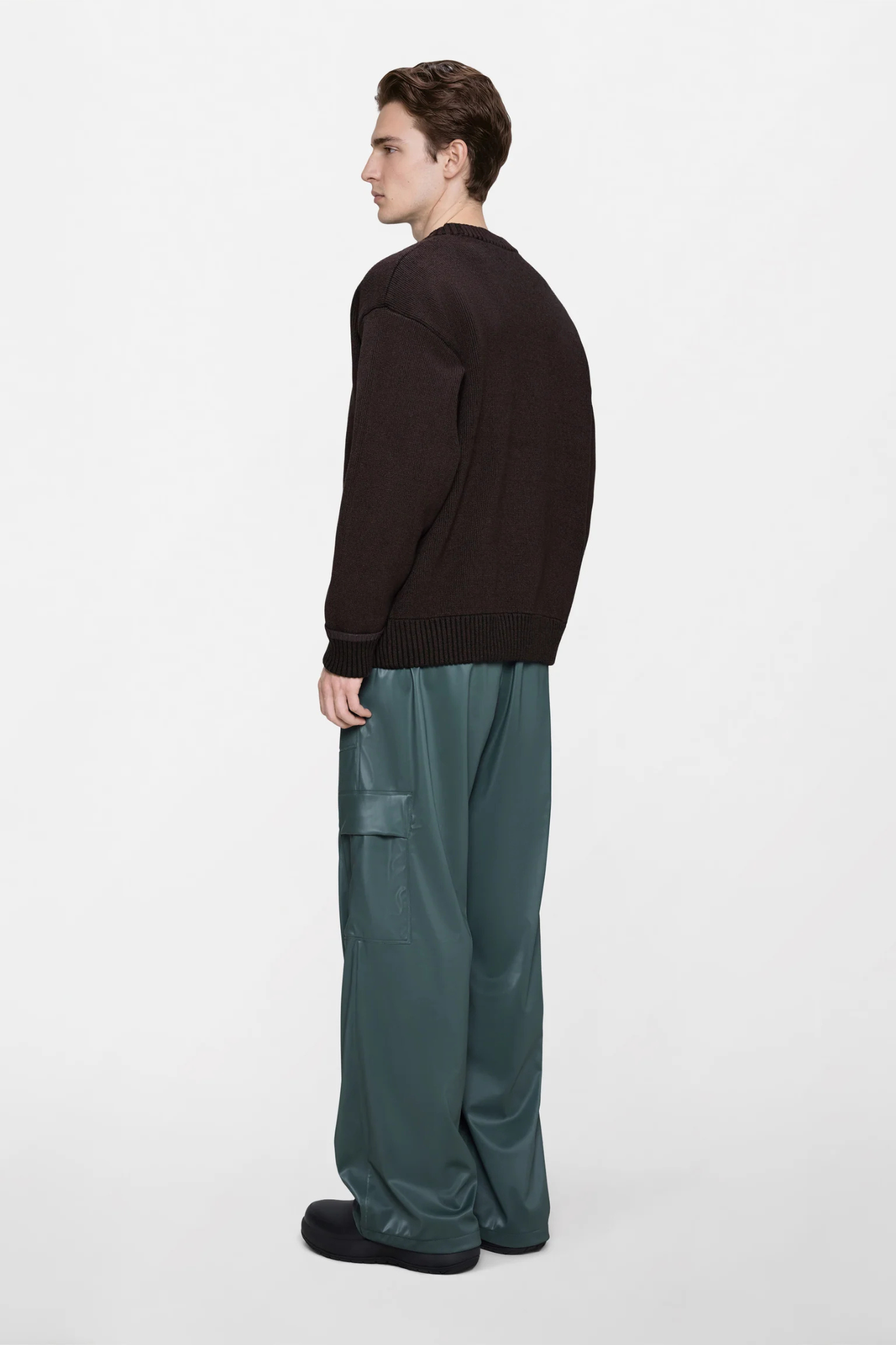 SOWA KNIT CREW NECK - BLACK
