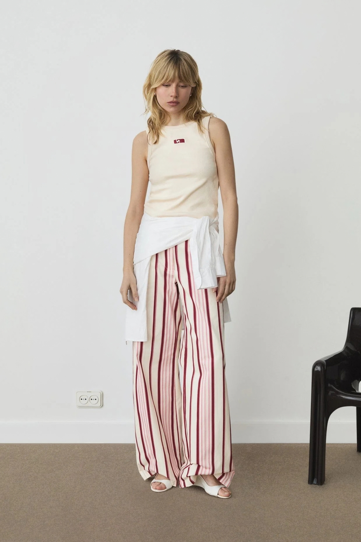EMBROIDERED LOGO TANK TOP - ECRU