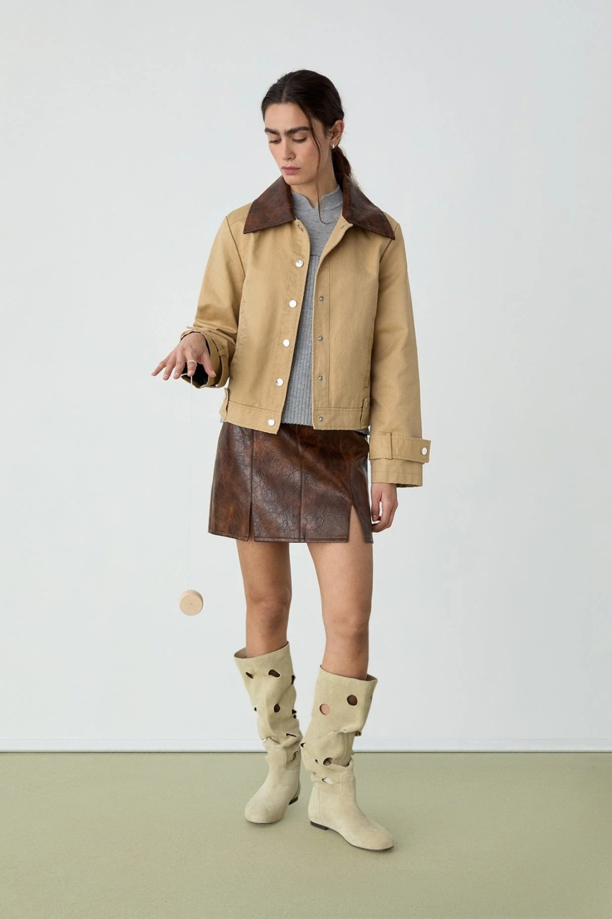 JUNA SHORT SKIRT - BROWN