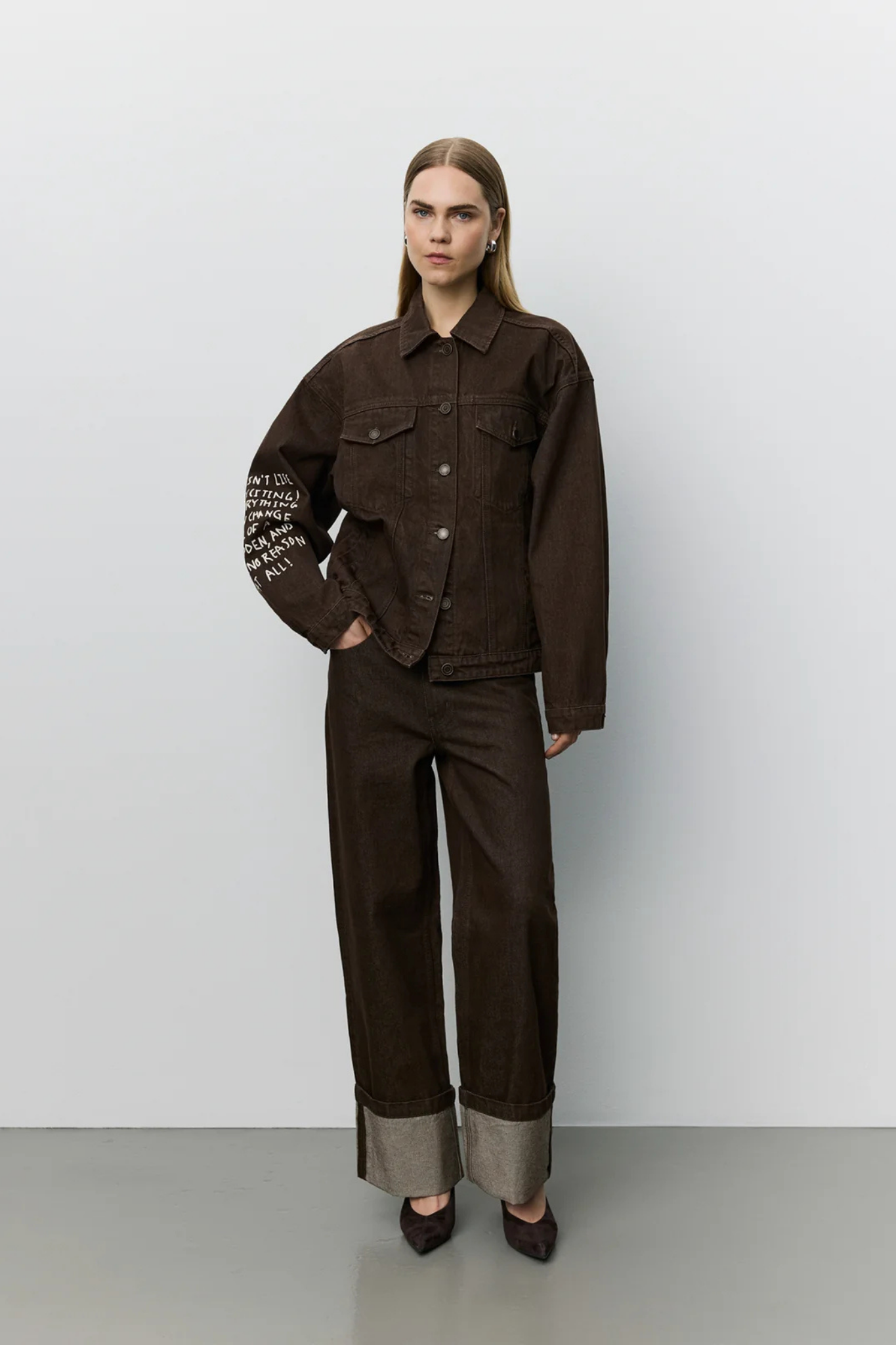 MISHA FOLD UP JEANS - DARK BROWN