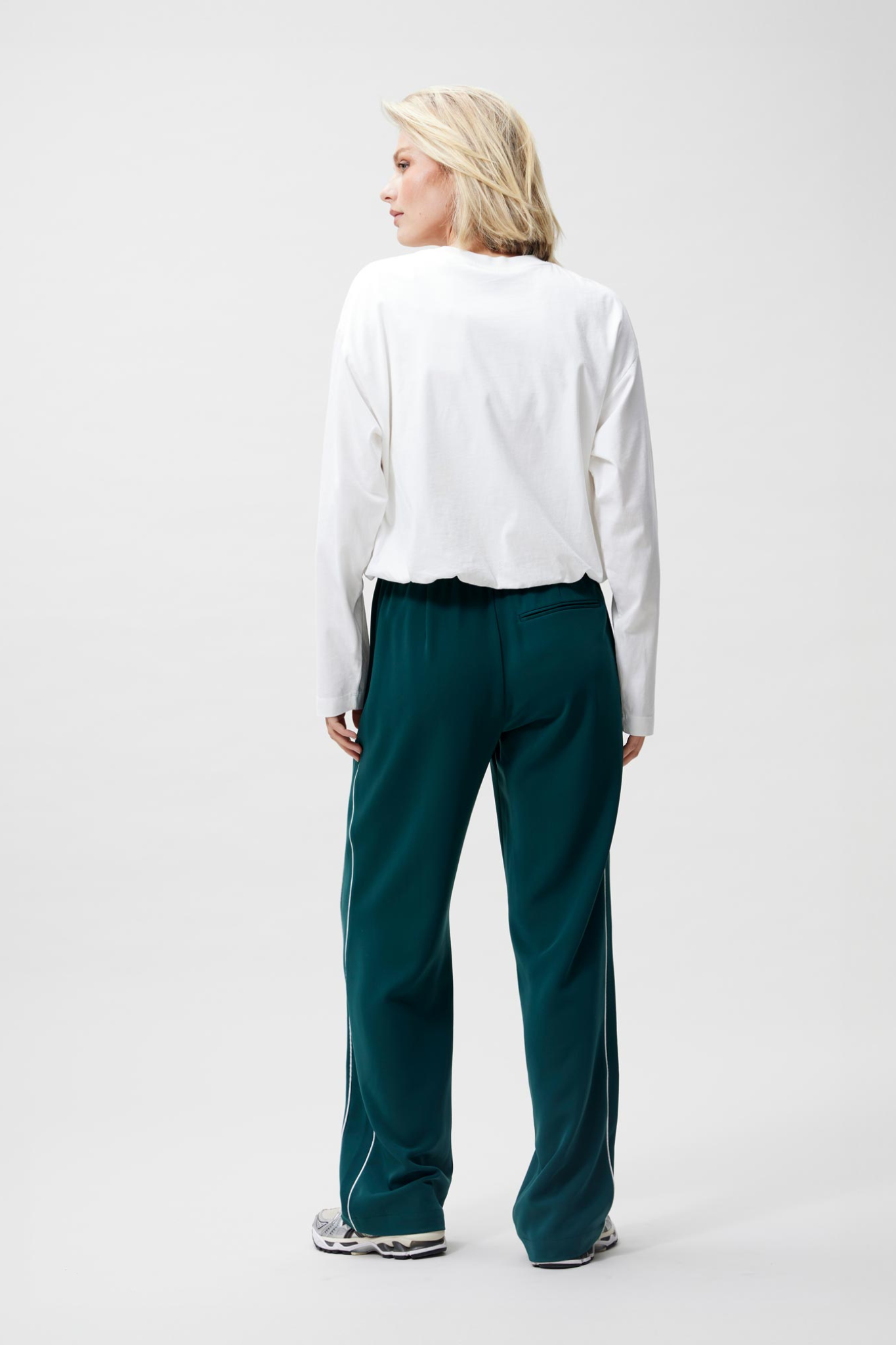 TUCK IN LONG SLEEVE T-SHIRT - OFF WHITE