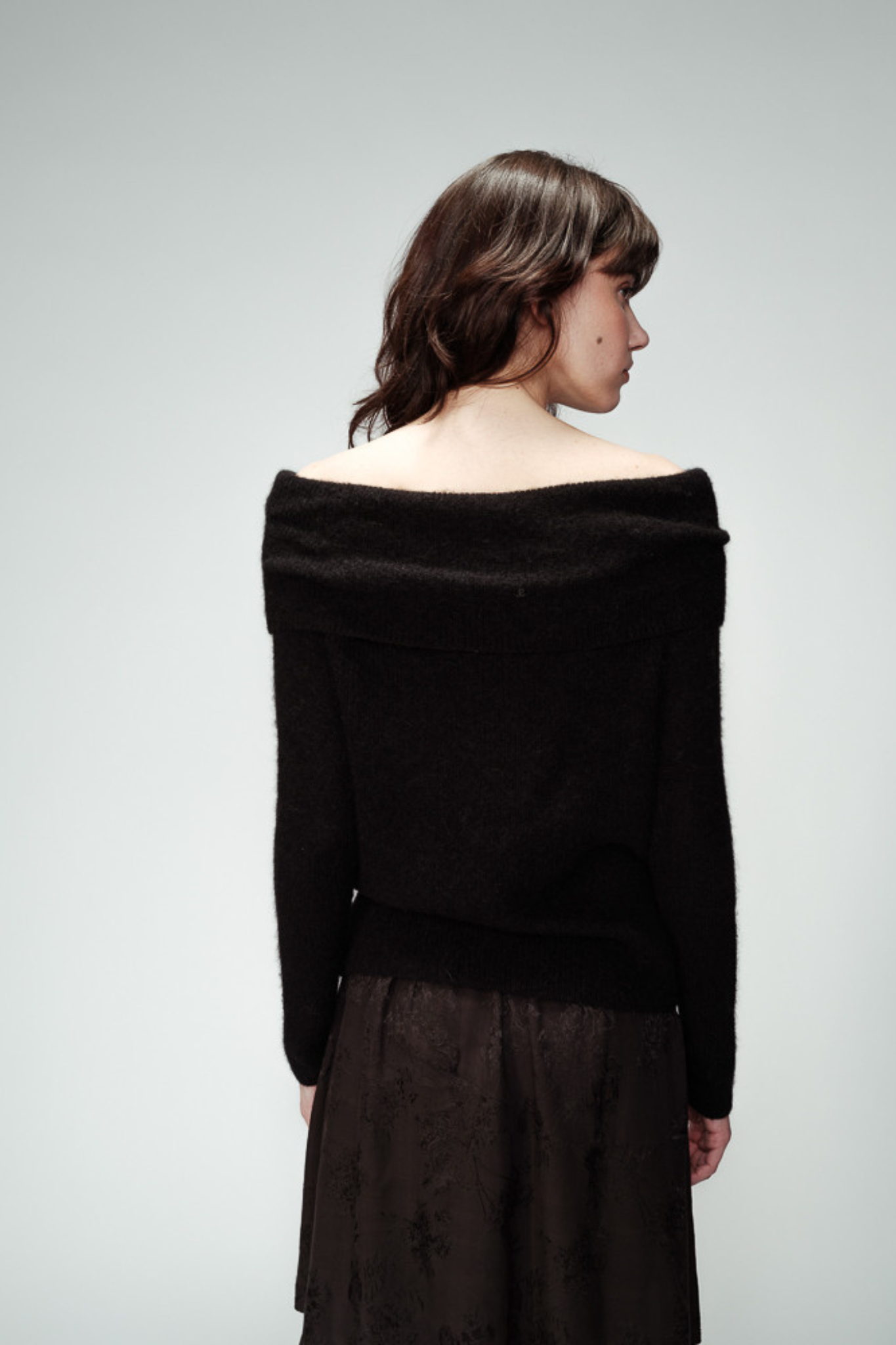 ORANGER SWEATER - BLACK