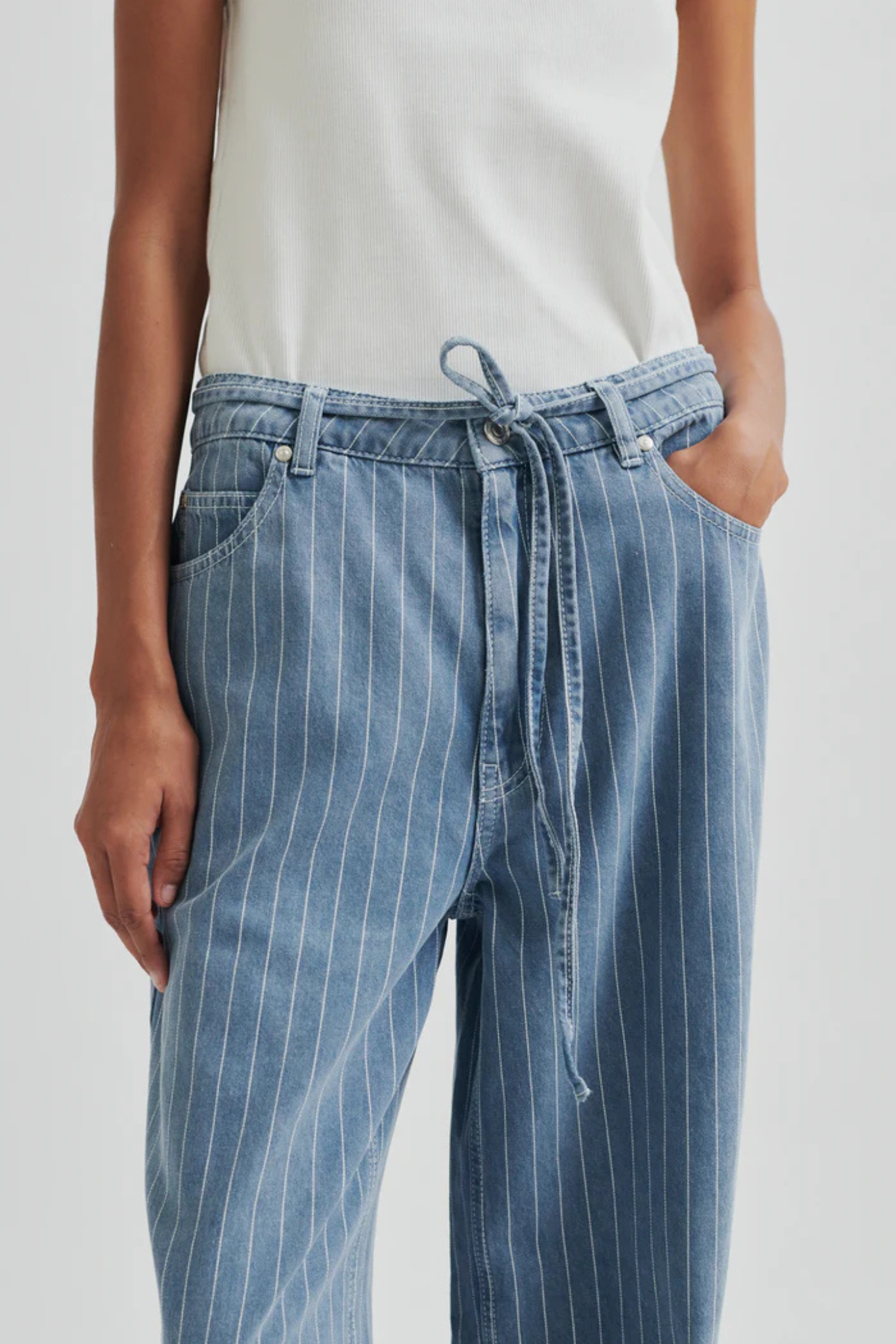 LAYNE JEANS - LIGHT BLUE DENIM