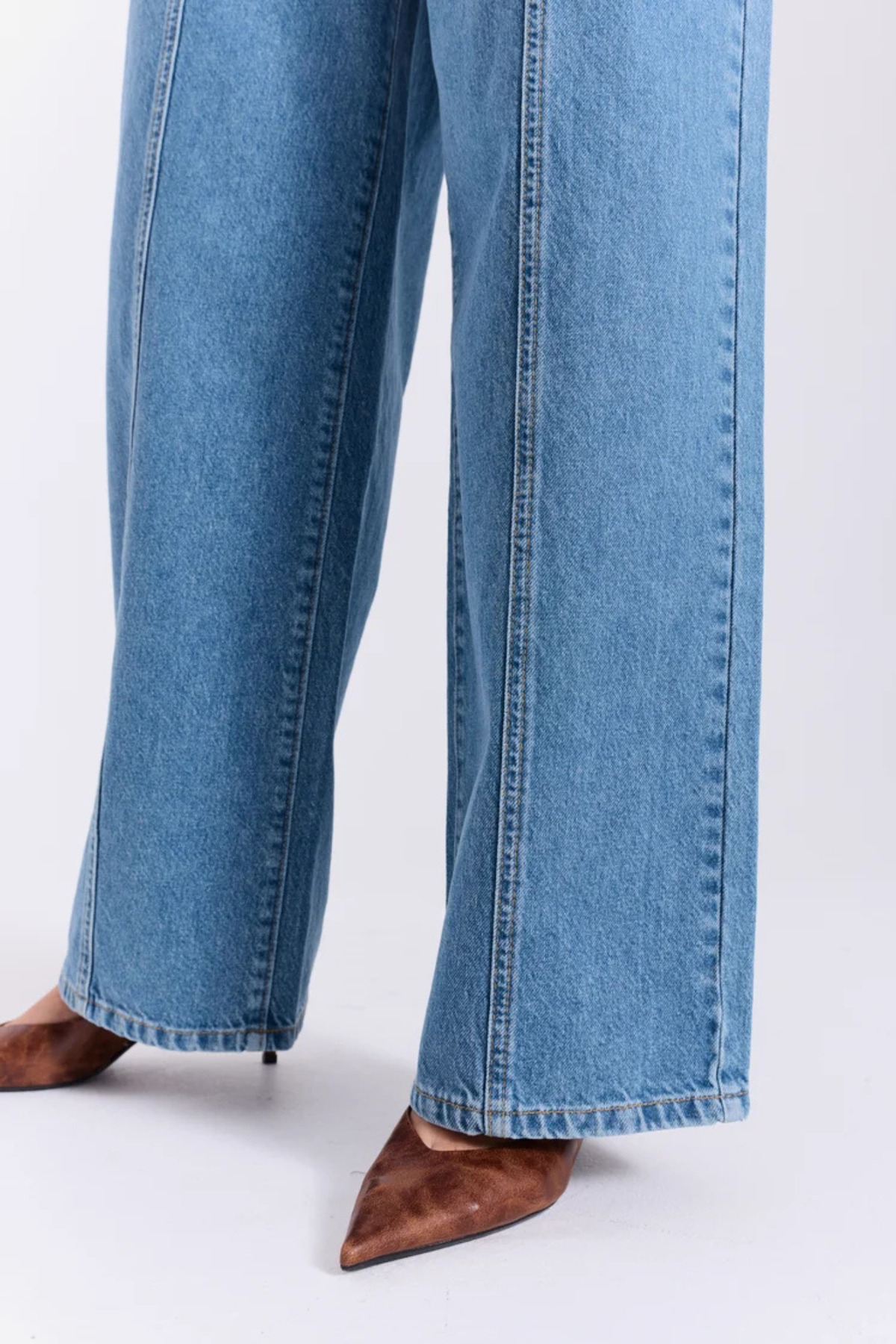MAJA CUTLINE JEANS - MEDIUM BLUE DENIM