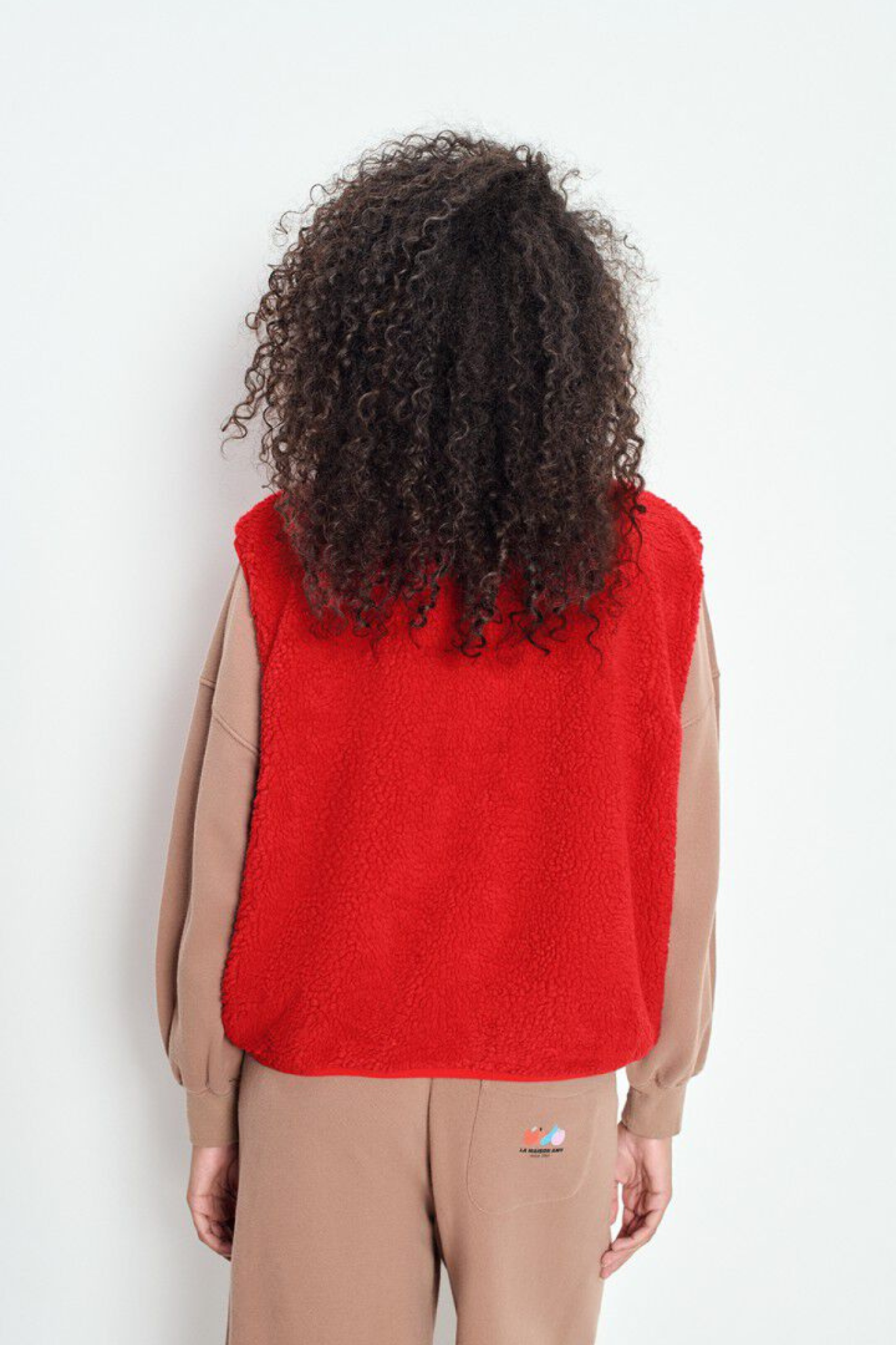 HOKTOWN SLEEVELEES JACKET - LOVE