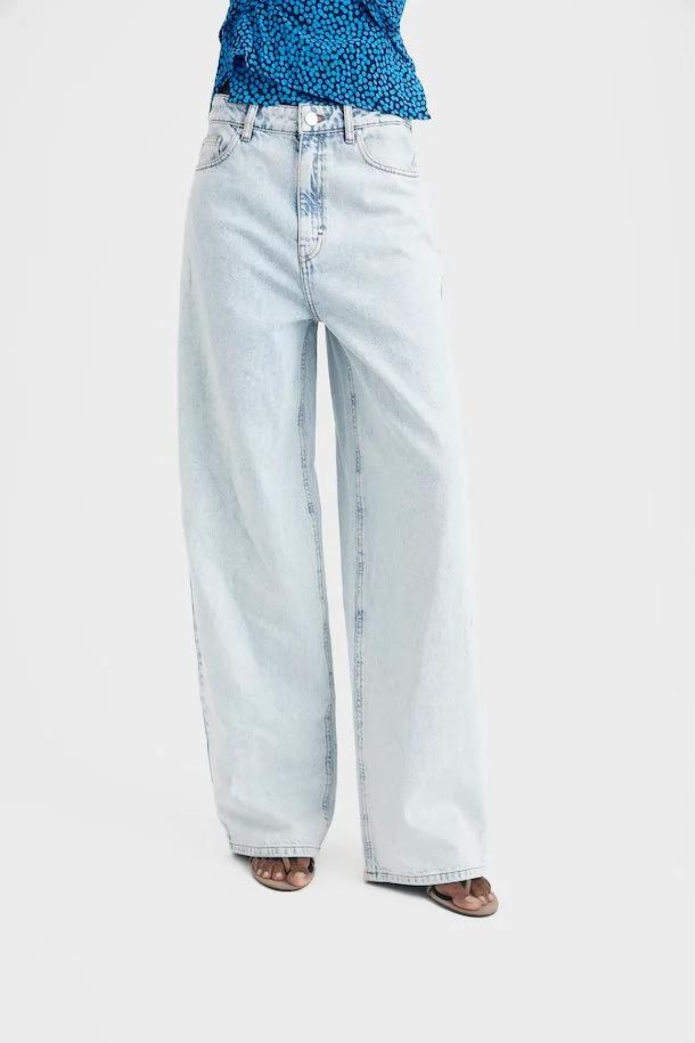 KAILY WIDE JEANS - LIGHT WASH BLUE